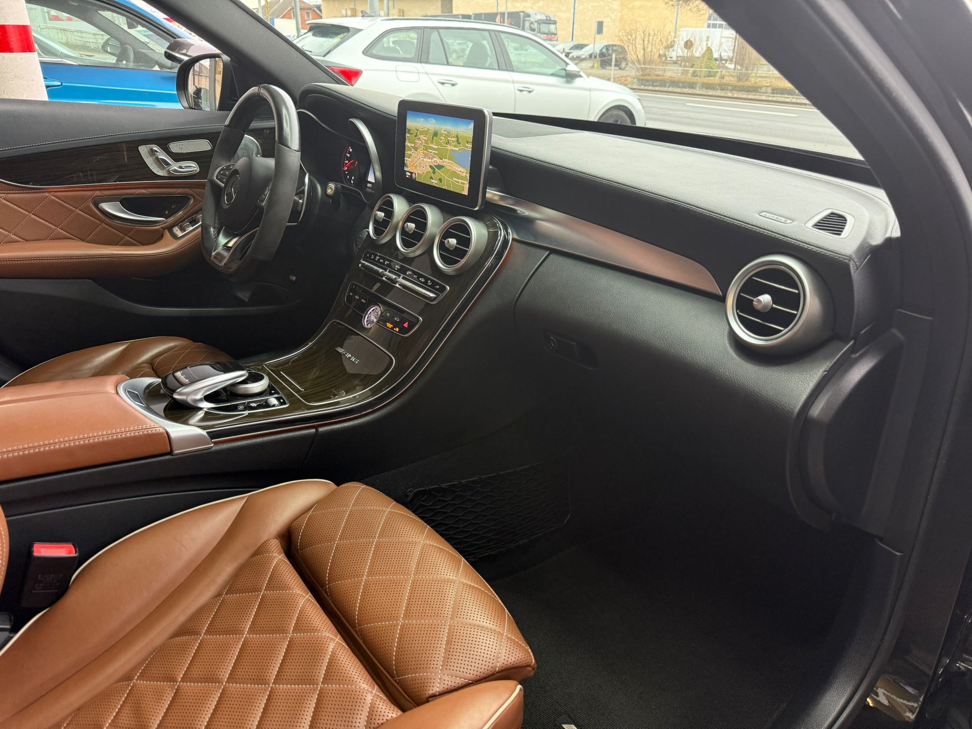 MERCEDES-BENZ C 63 S AMG Speedshift-image-21
