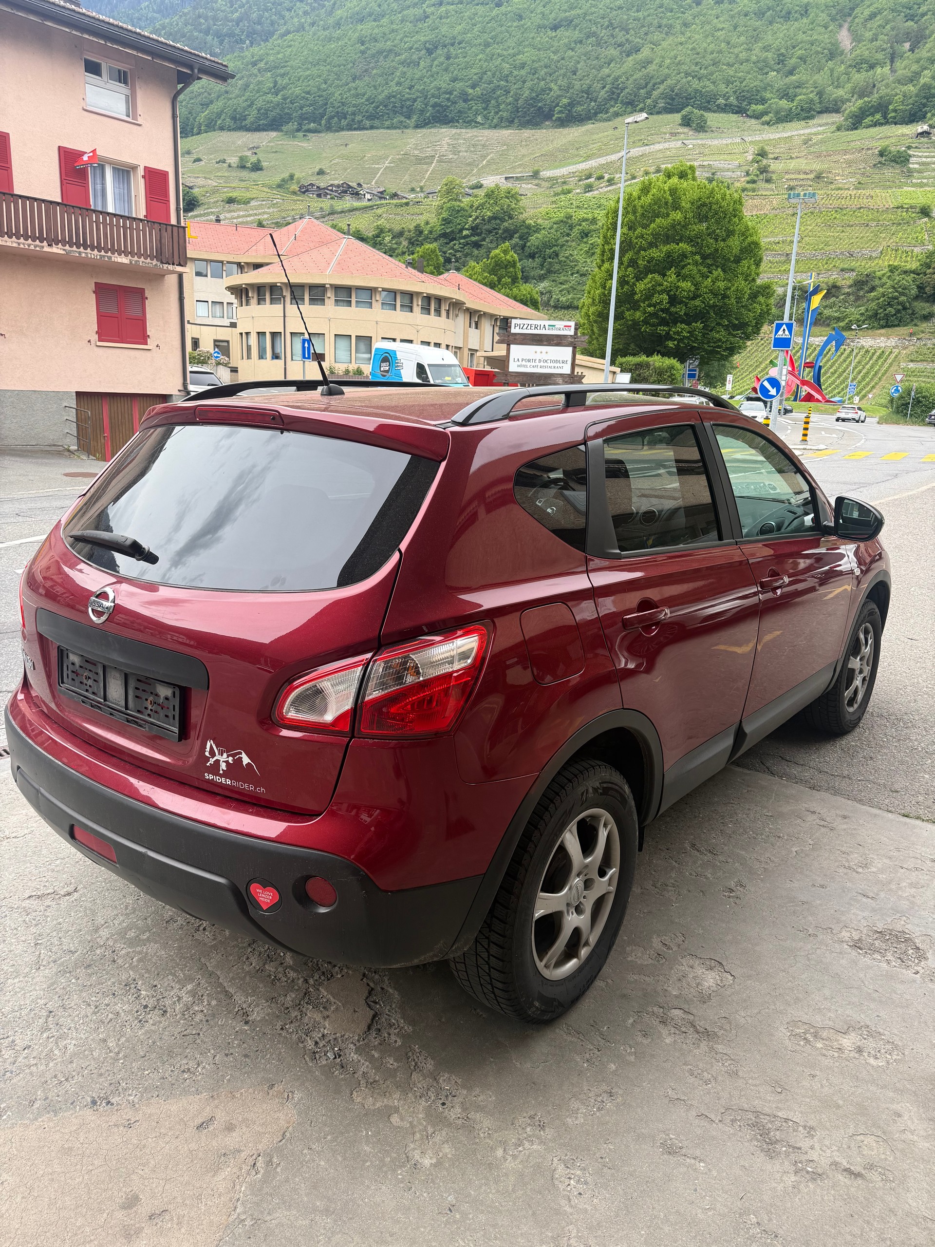 NISSAN Qashqai 2.0 4WD 360-image-4
