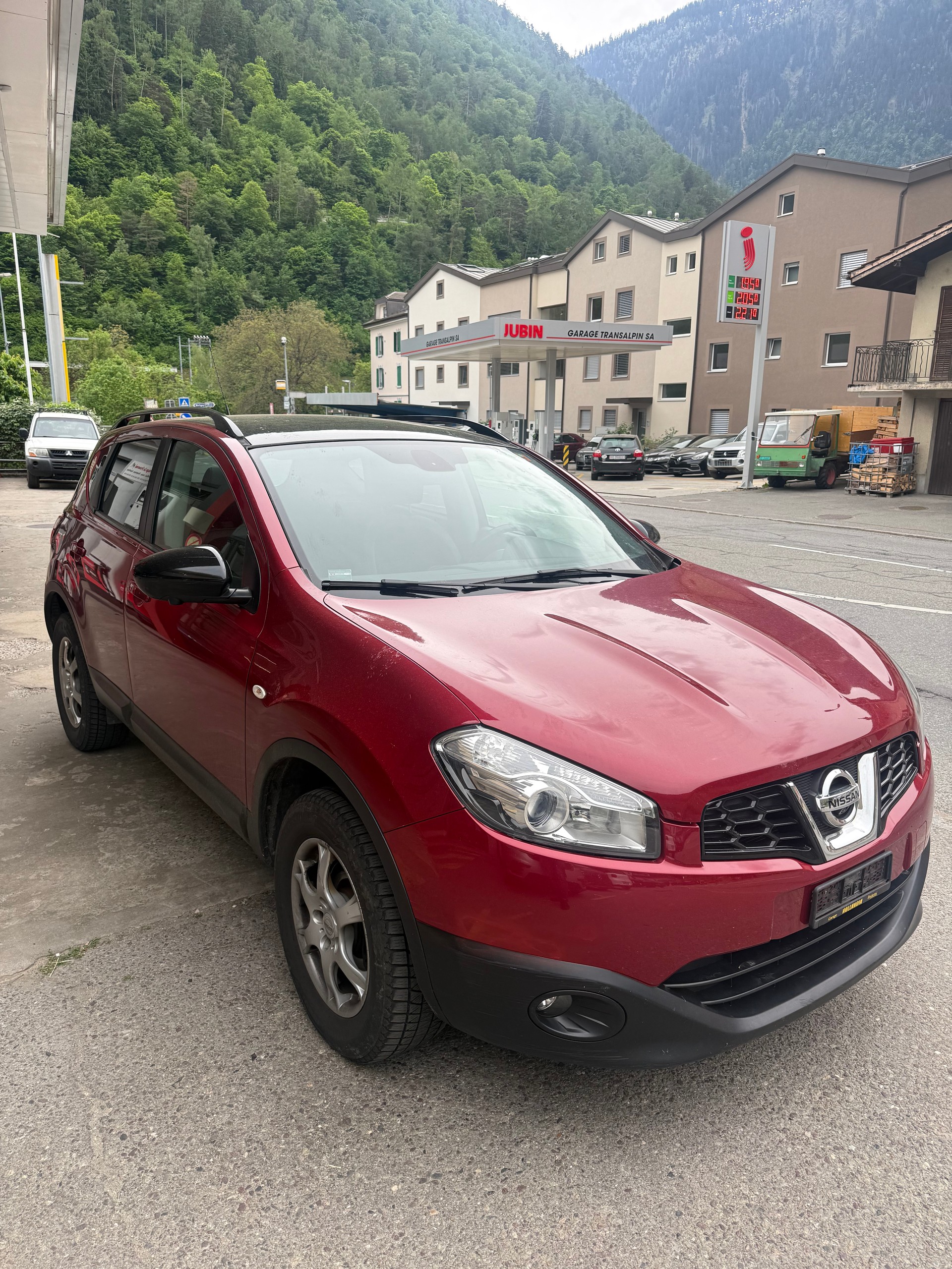 NISSAN Qashqai 2.0 4WD 360-image-1