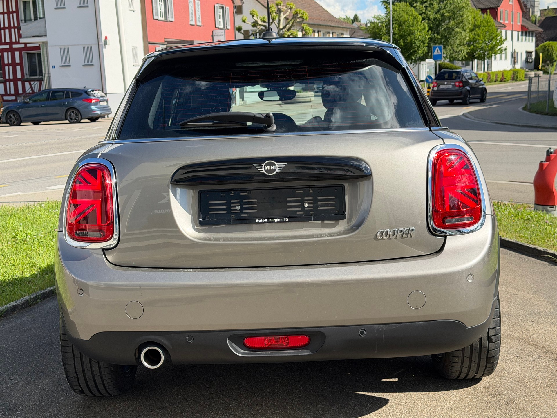 MINI Cooper Steptronic DKG-image-8