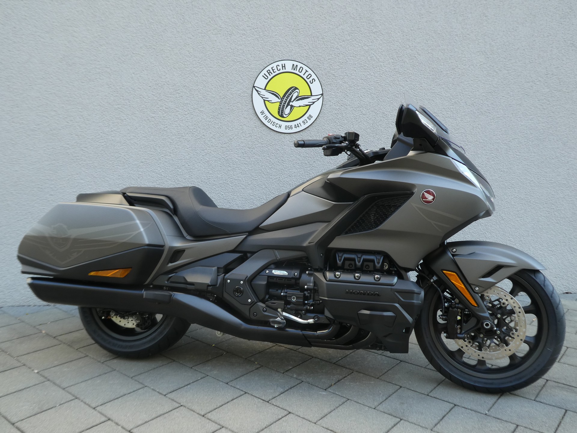 HONDA GL 1800 B Goldwing Bagger-image-1