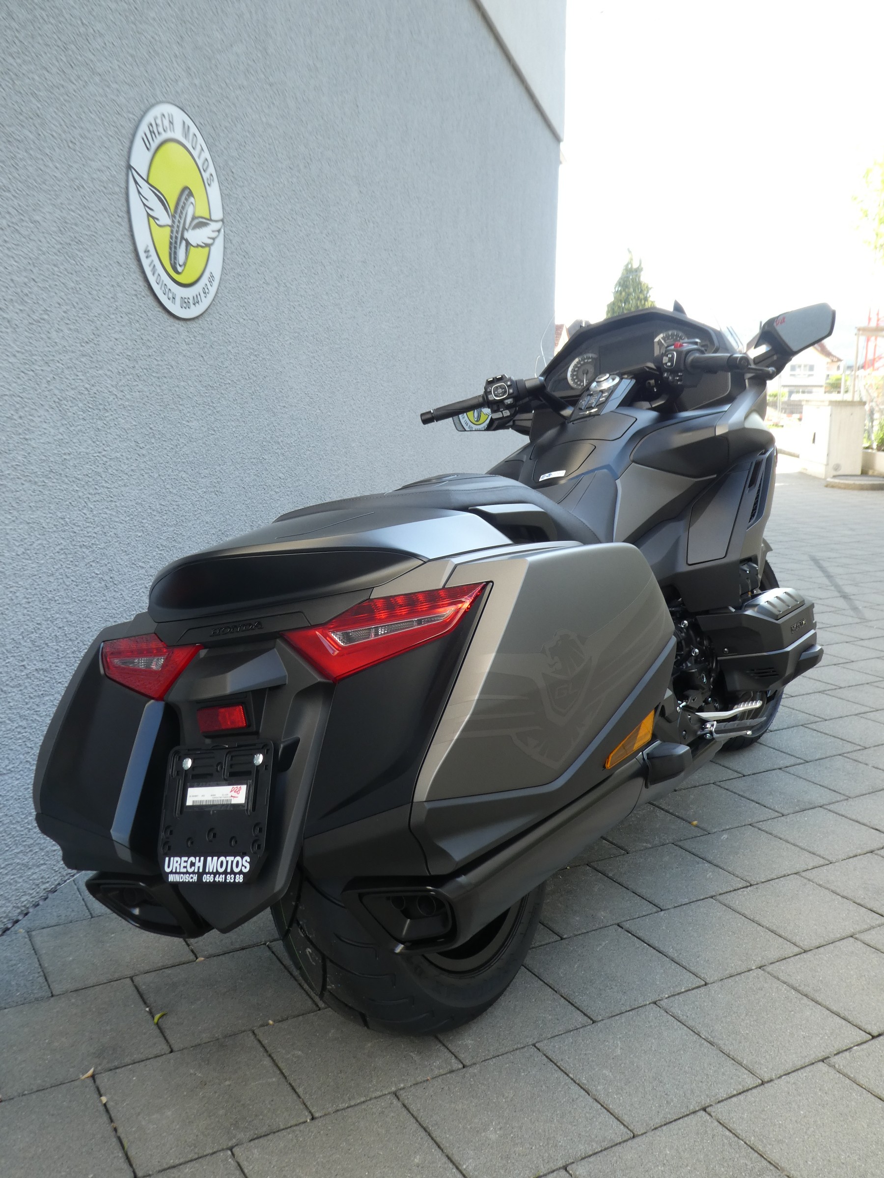 HONDA GL 1800 B Goldwing Bagger-image-2