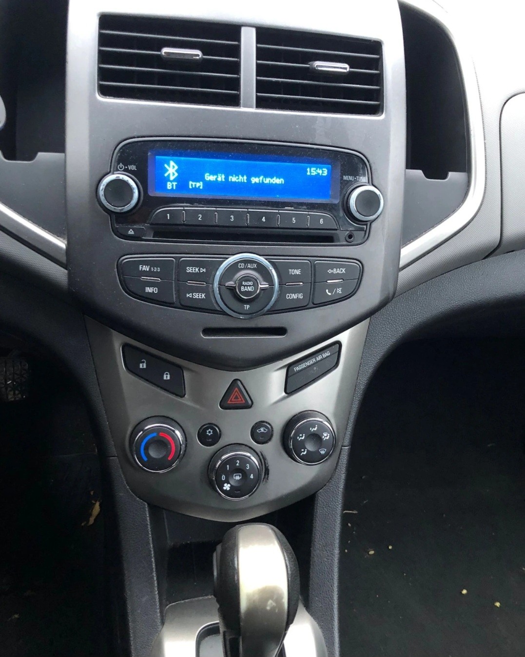 CHEVROLET Aveo 1.4 LT Automatic-image-9
