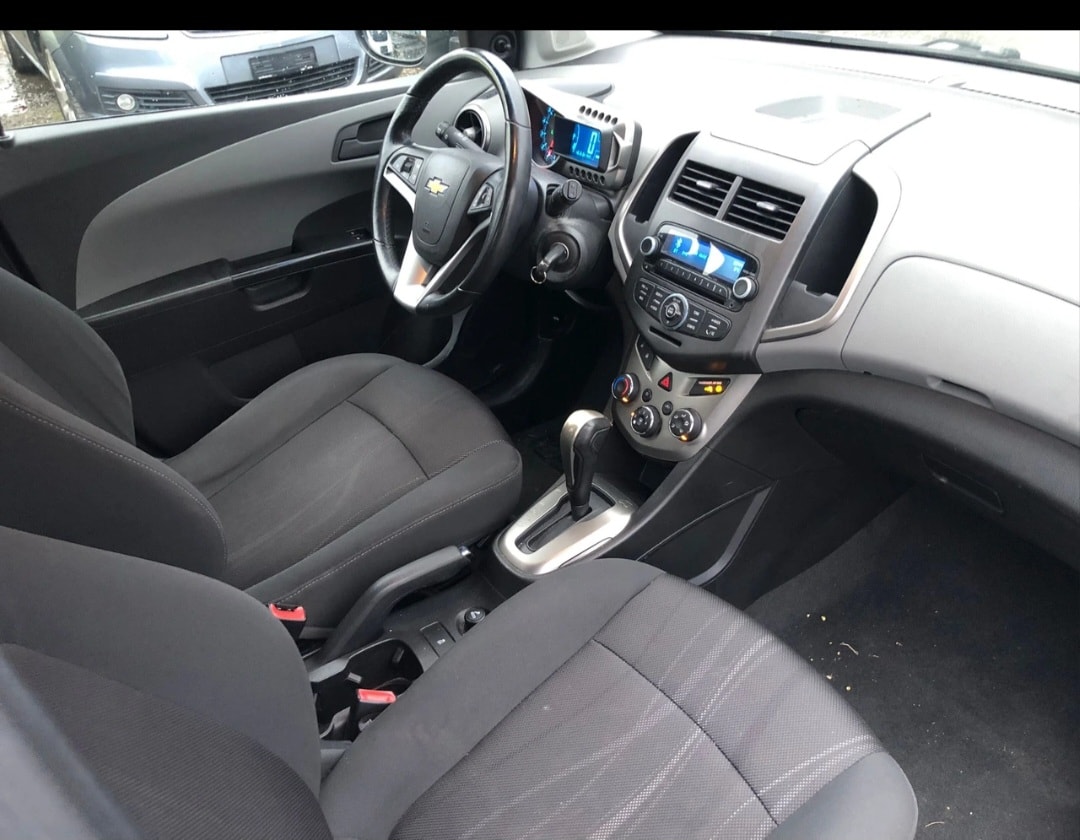 CHEVROLET Aveo 1.4 LT Automatic-image-10