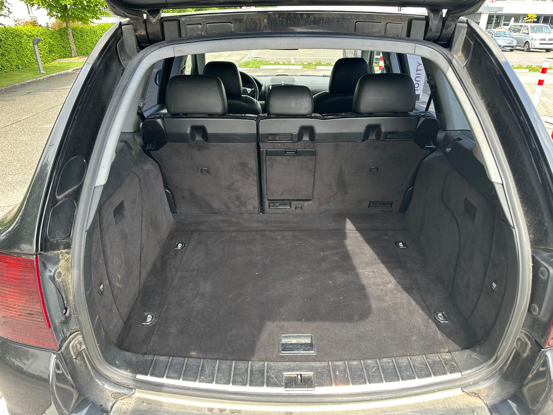 PORSCHE Cayenne-image-8