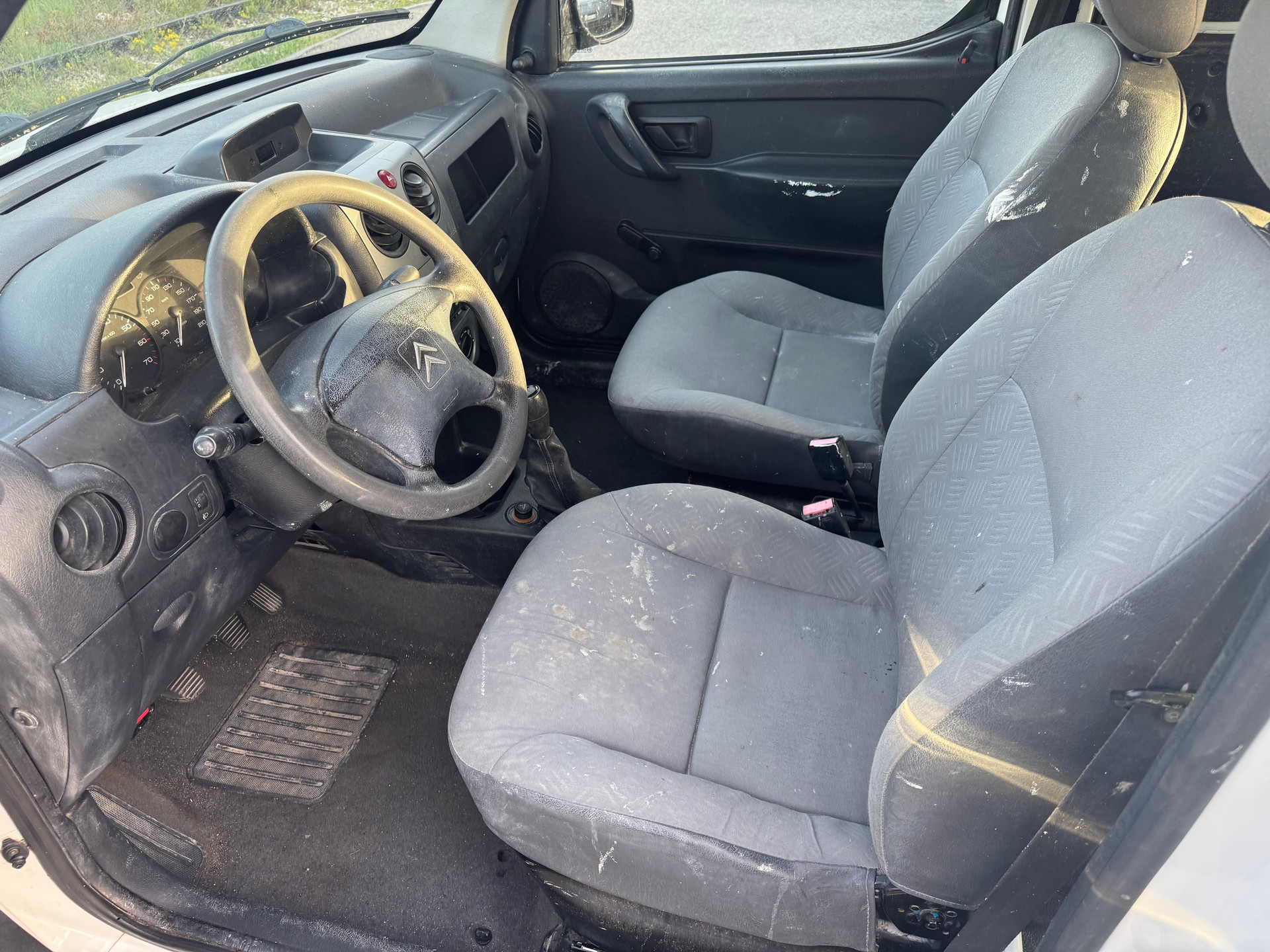 CITROEN Berlingo 1.4 600-image-8