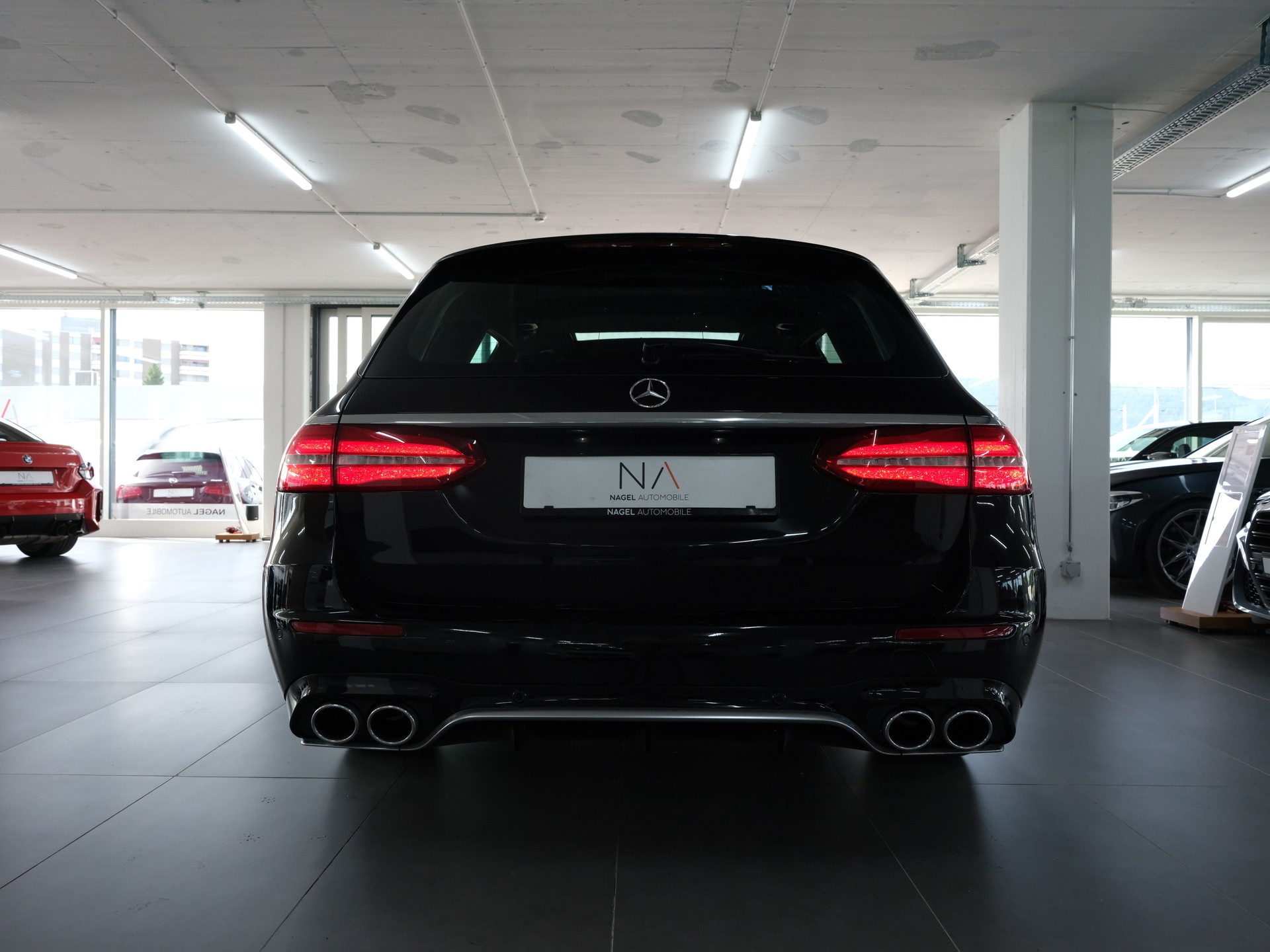 MERCEDES-BENZ E 53 AMG 4Matic 9G-Tronic *Edition One* *Memory Packet* *Panorama*-showroom-element-3
