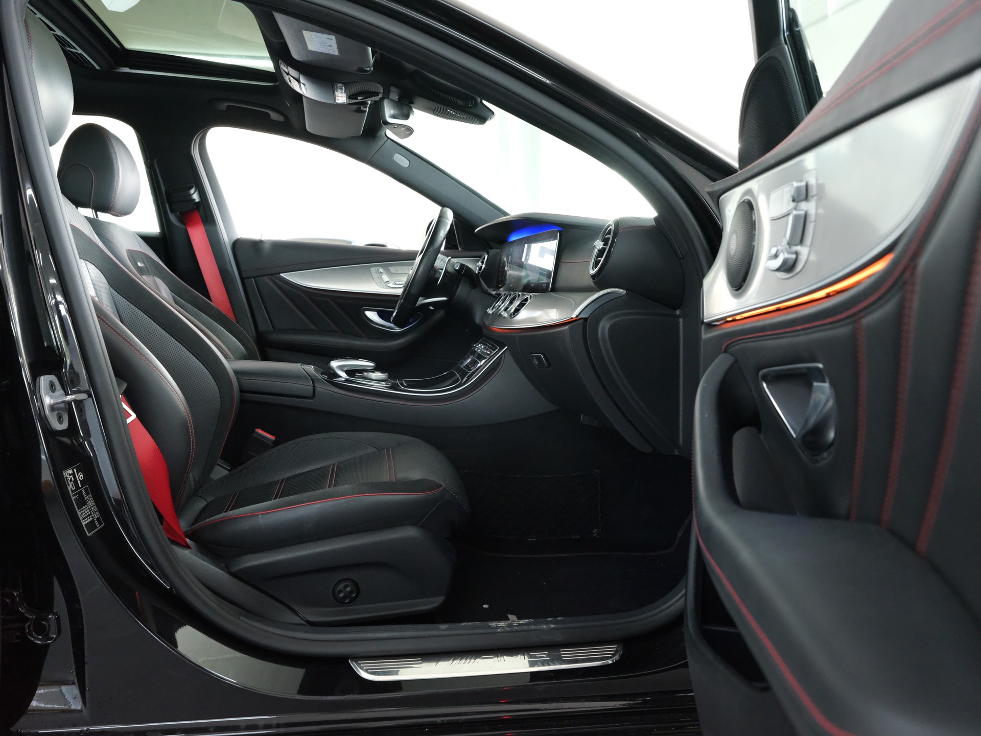 MERCEDES-BENZ E 53 AMG 4Matic 9G-Tronic *Edition One* *Memory Packet* *Panorama*-image-31