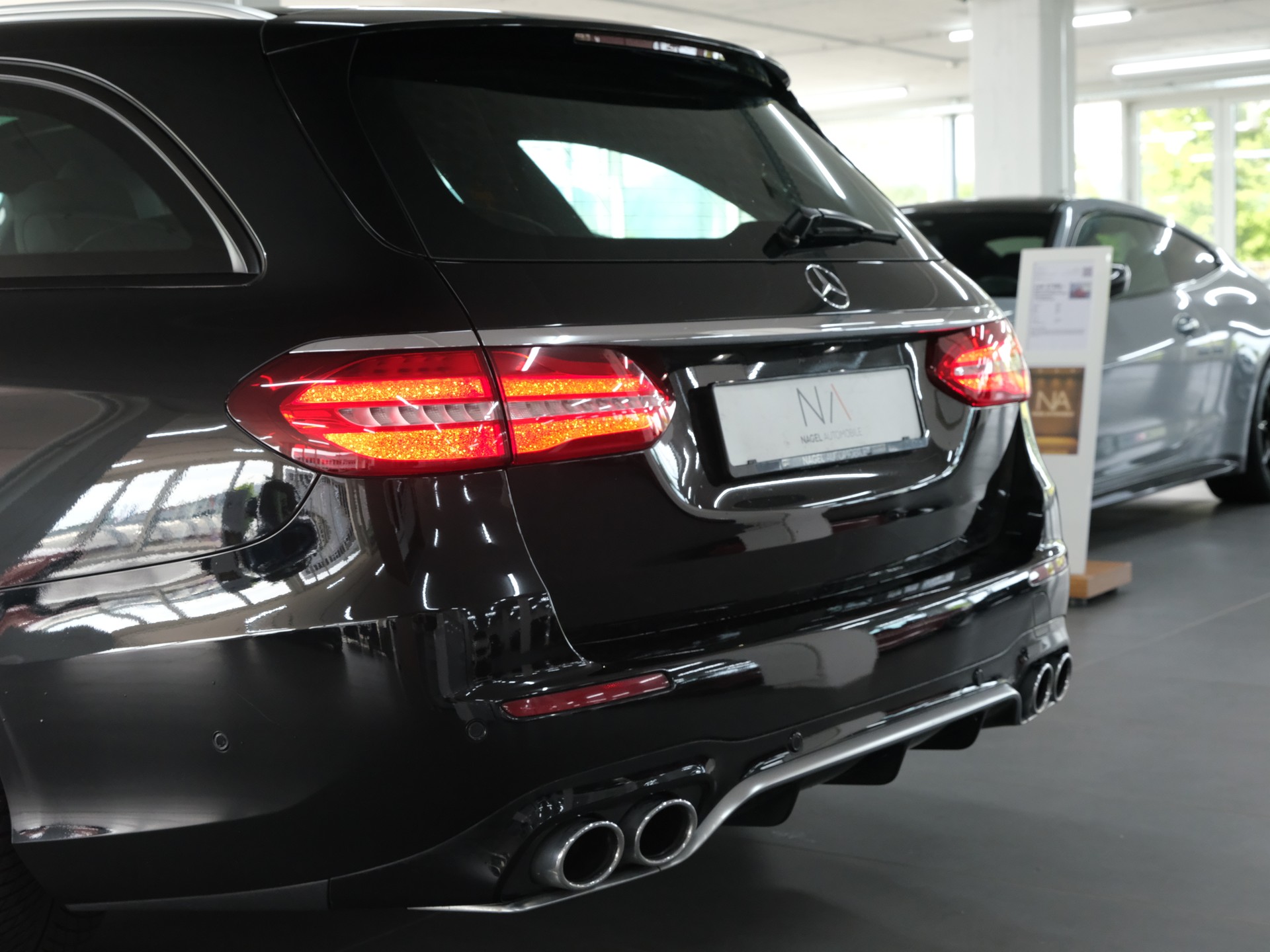 MERCEDES-BENZ E 53 AMG 4Matic 9G-Tronic *Edition One* *Memory Packet* *Panorama*-image-15