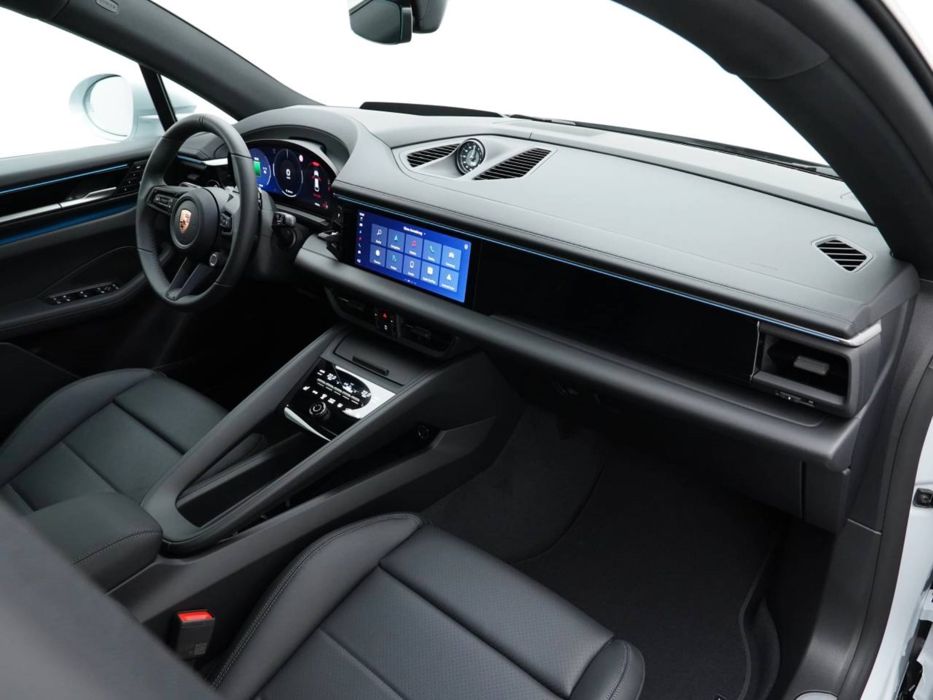 PORSCHE Macan 4-image-23
