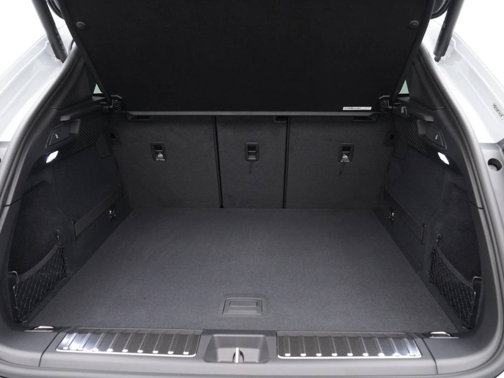 PORSCHE Macan 4-image-31