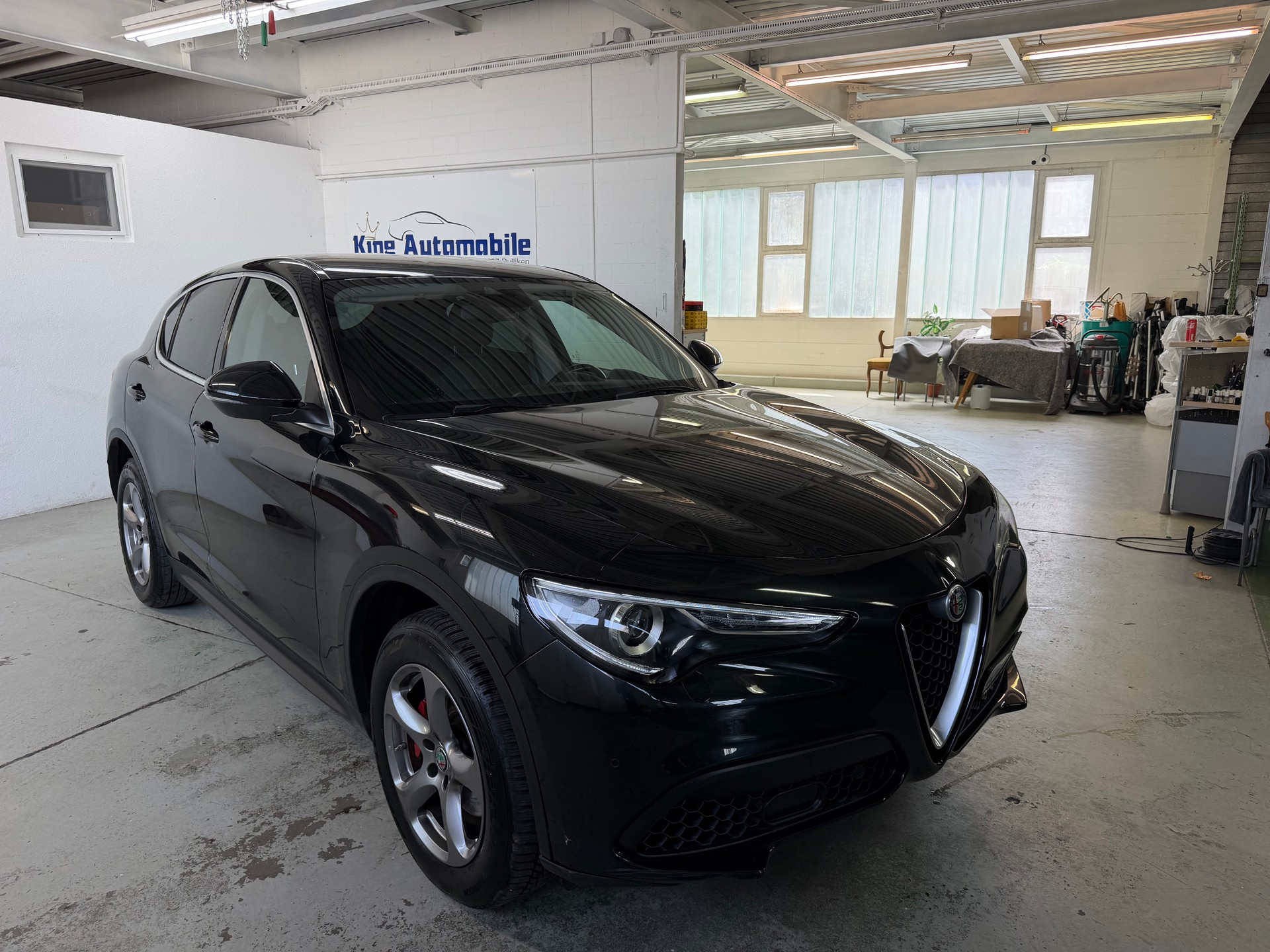 ALFA ROMEO Stelvio 2.0 First Edition Q4 Automatic | CH-Auto | Navi | Leder-showroom-element-3