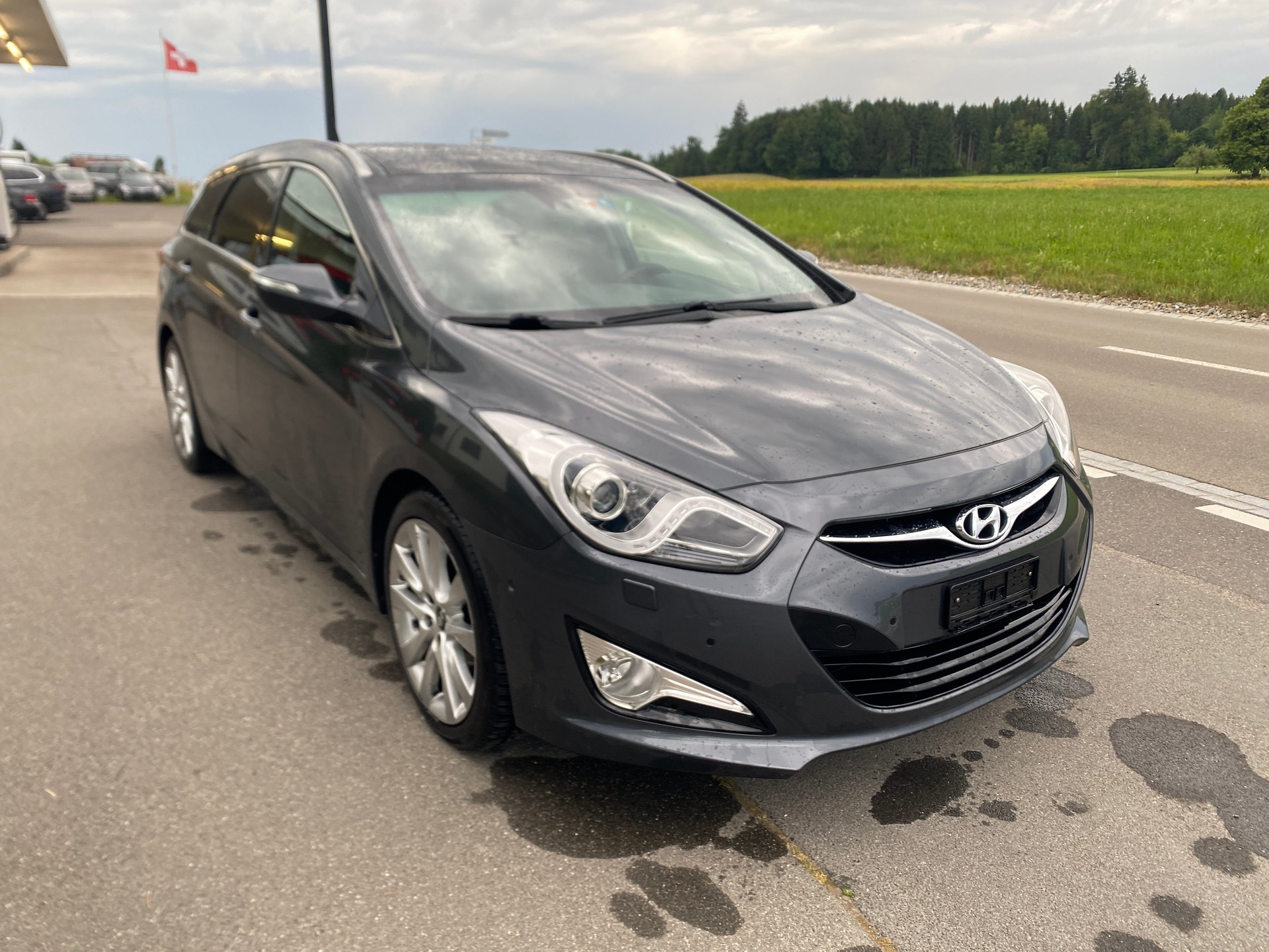 HYUNDAI i40 Wagon 1.7 CRDI Premium Automatic-image-1