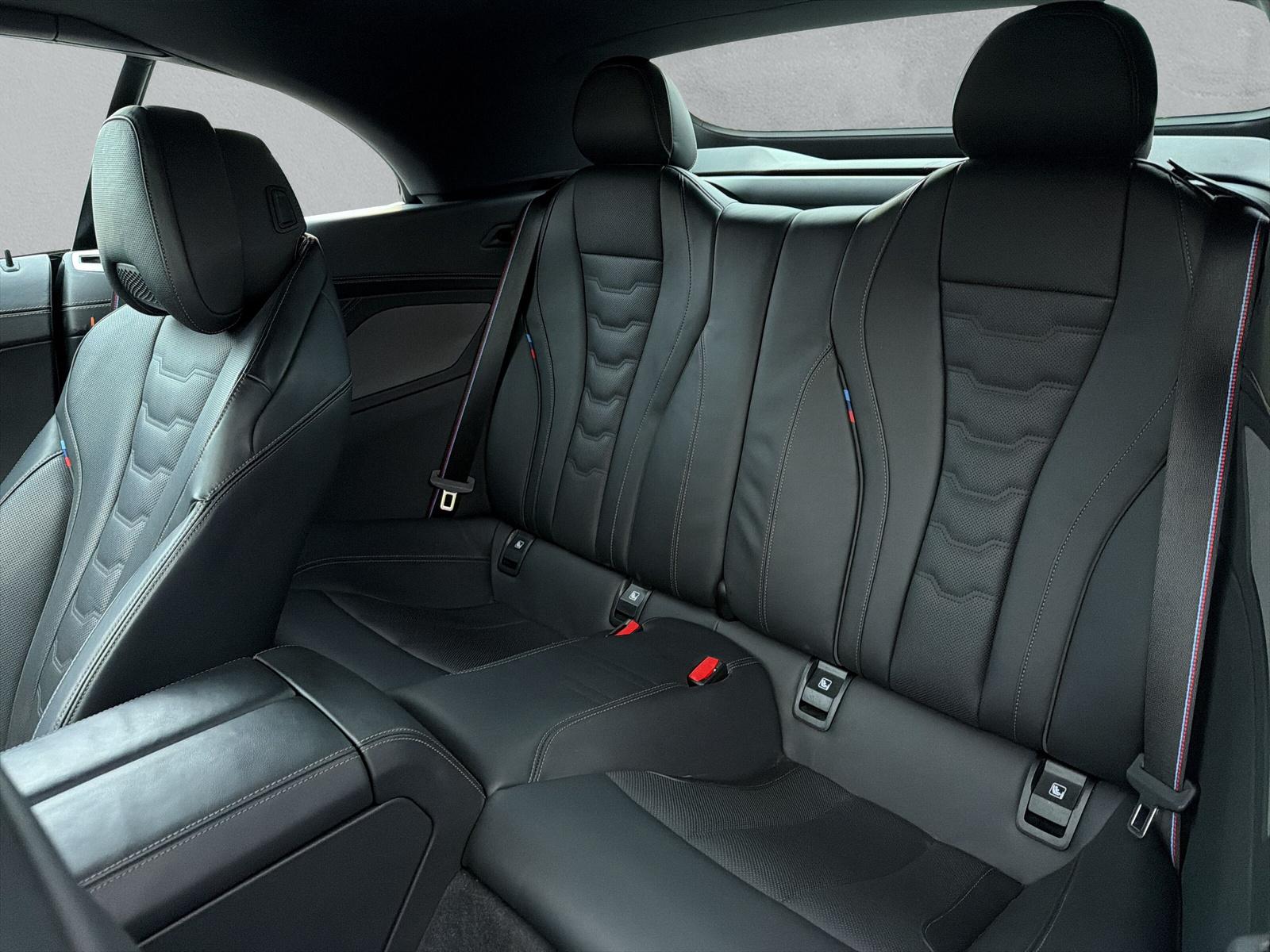 BMW 840i Cabriolet M Sport Pro xDrive G14 (CH)-image-11