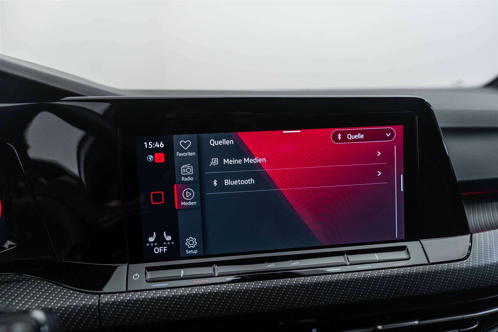 VW Golf 1.5 eTSI mHEV ACT R-Line DSG-image-19