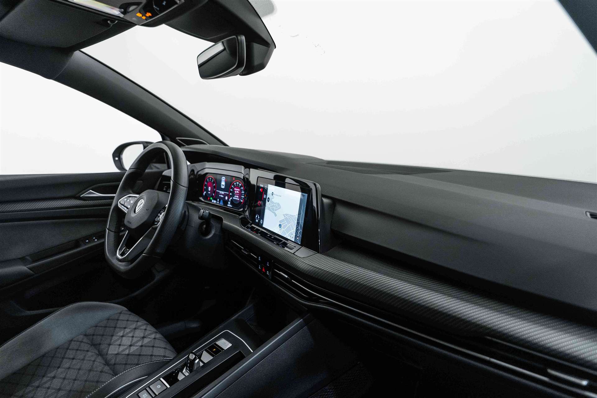VW Golf 1.5 eTSI mHEV ACT R-Line DSG-image-10