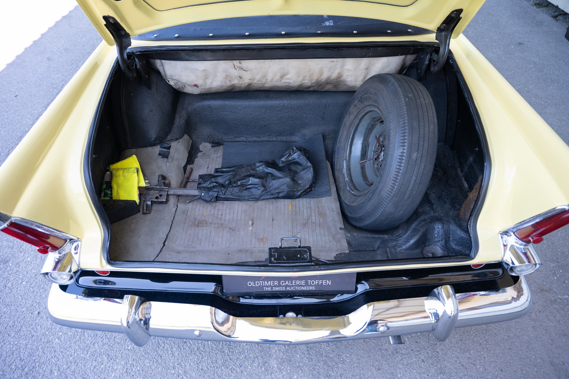 PLYMOUTH Belvedere Convertible-image-13