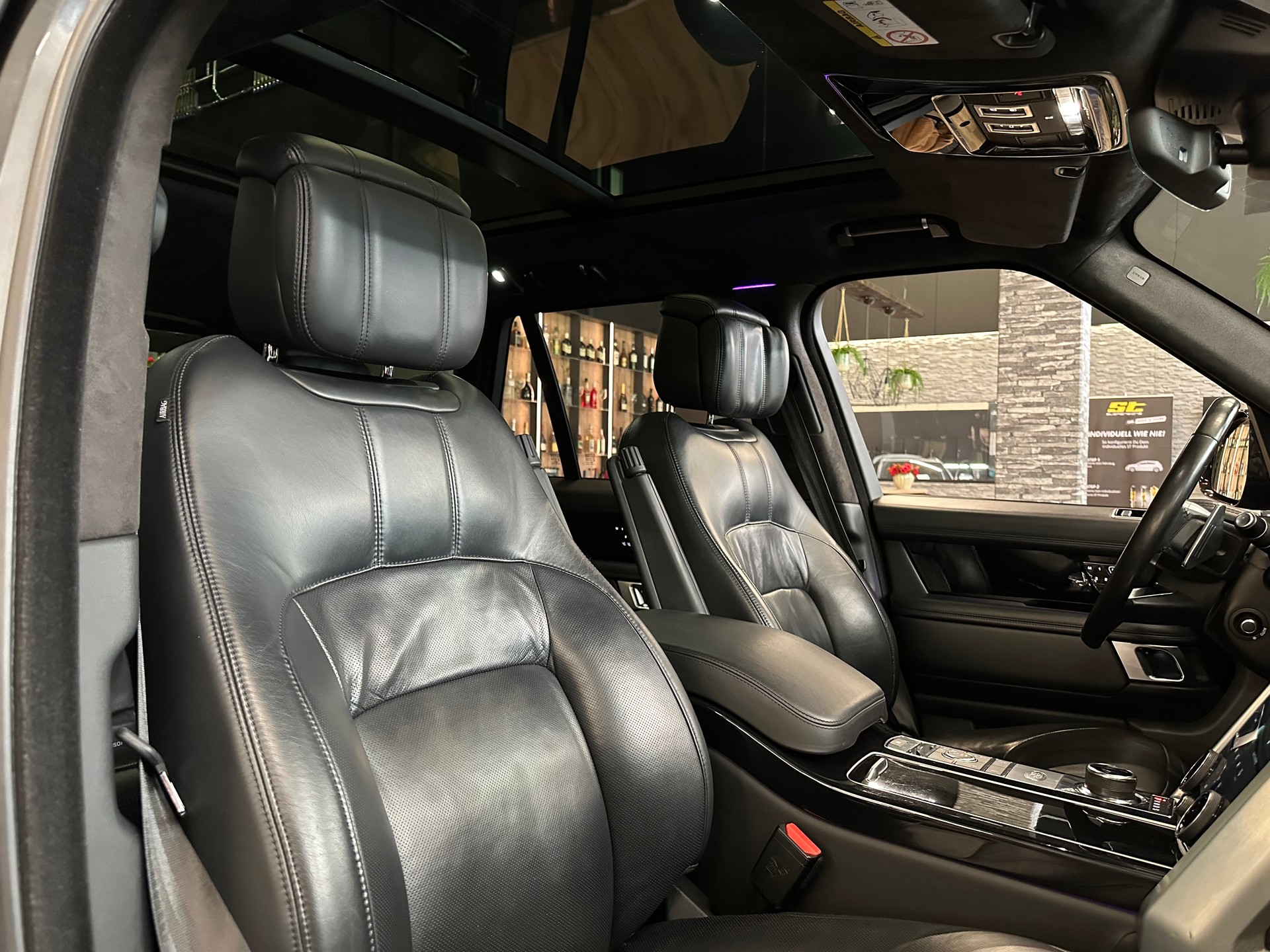 LAND ROVER Range Rover 4.4 SDV8 Autobiography Automatic-image-17