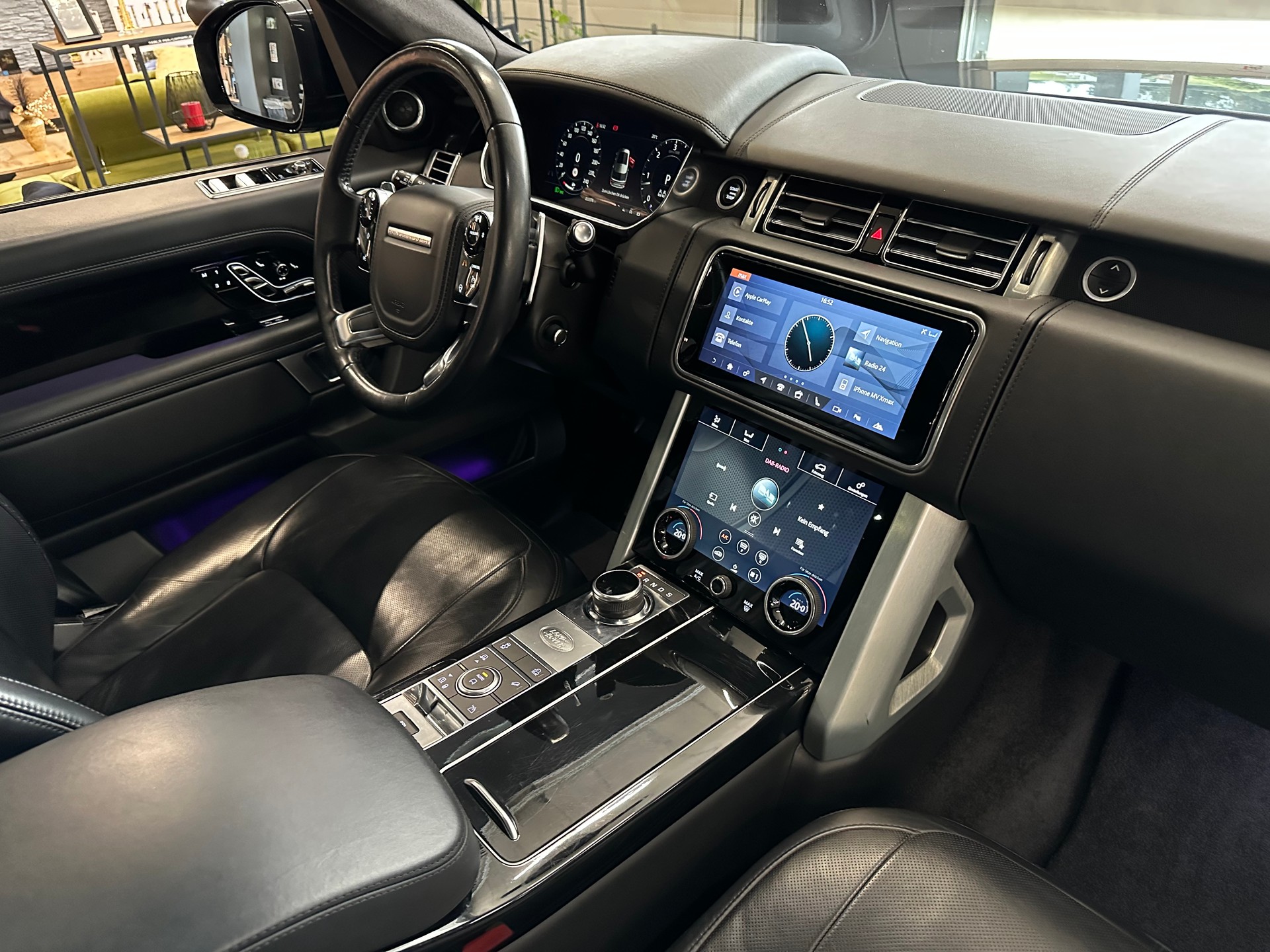 LAND ROVER Range Rover 4.4 SDV8 Autobiography Automatic-image-18