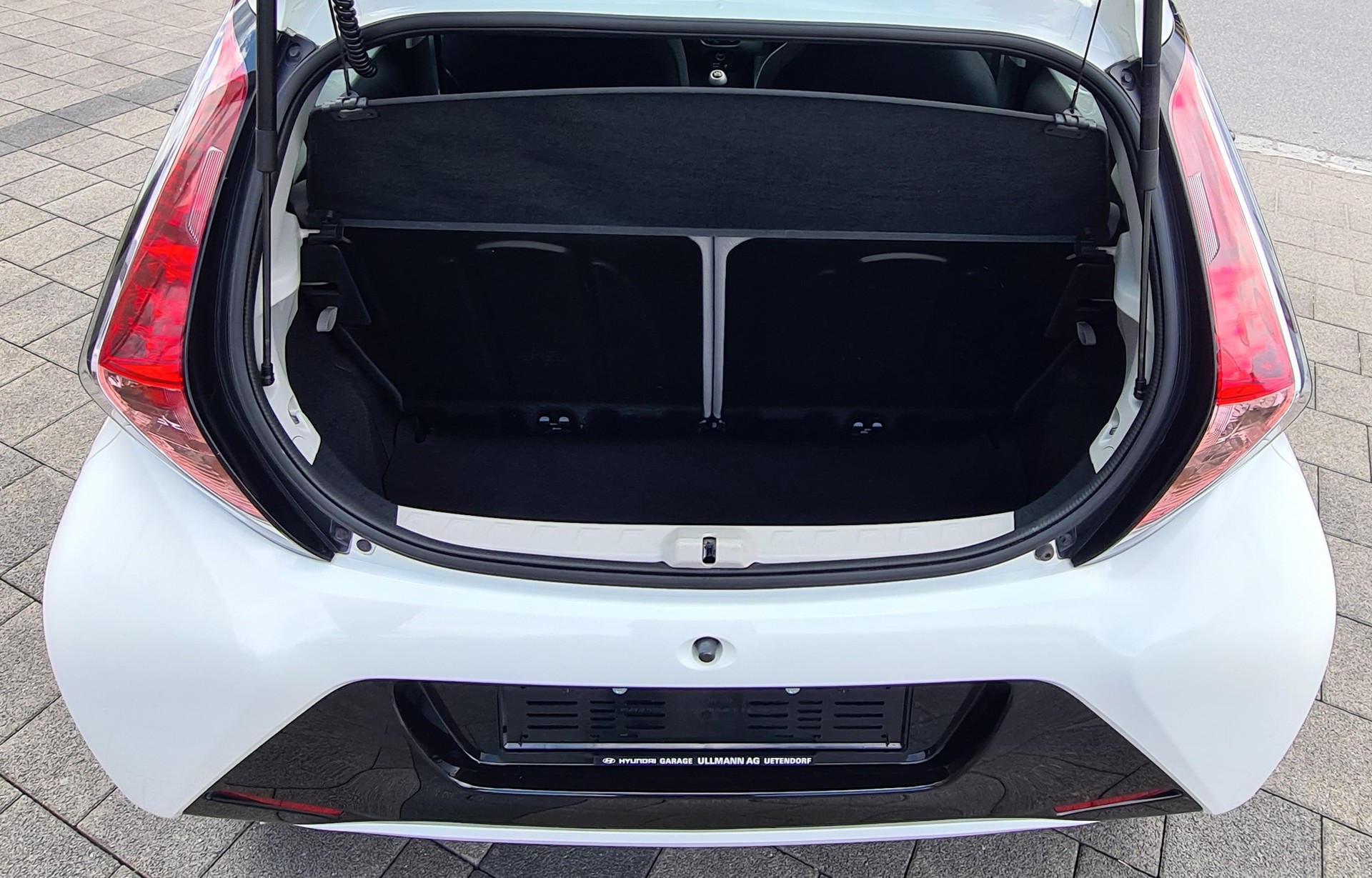 TOYOTA Aygo 1.0 VVT-i x-play-image-12