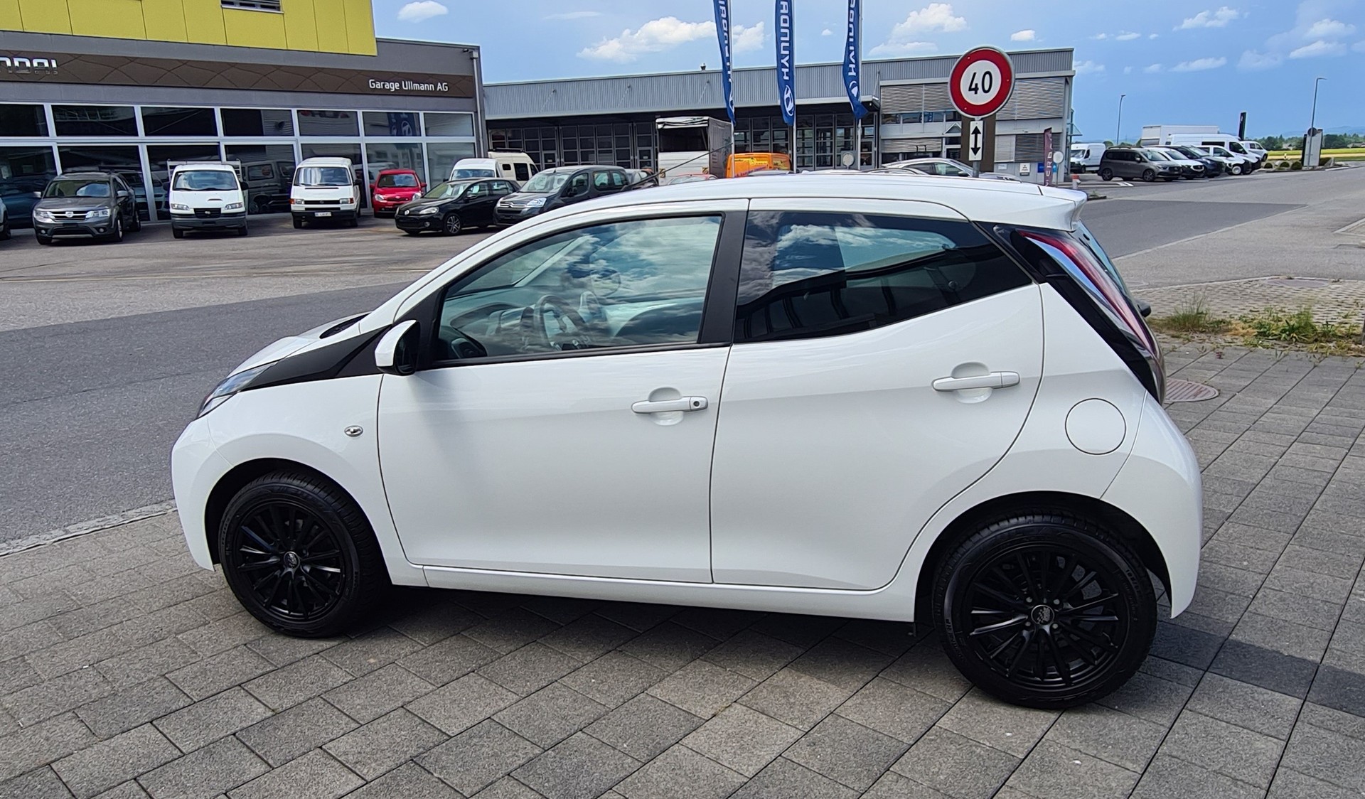 TOYOTA Aygo 1.0 VVT-i x-play-image-6