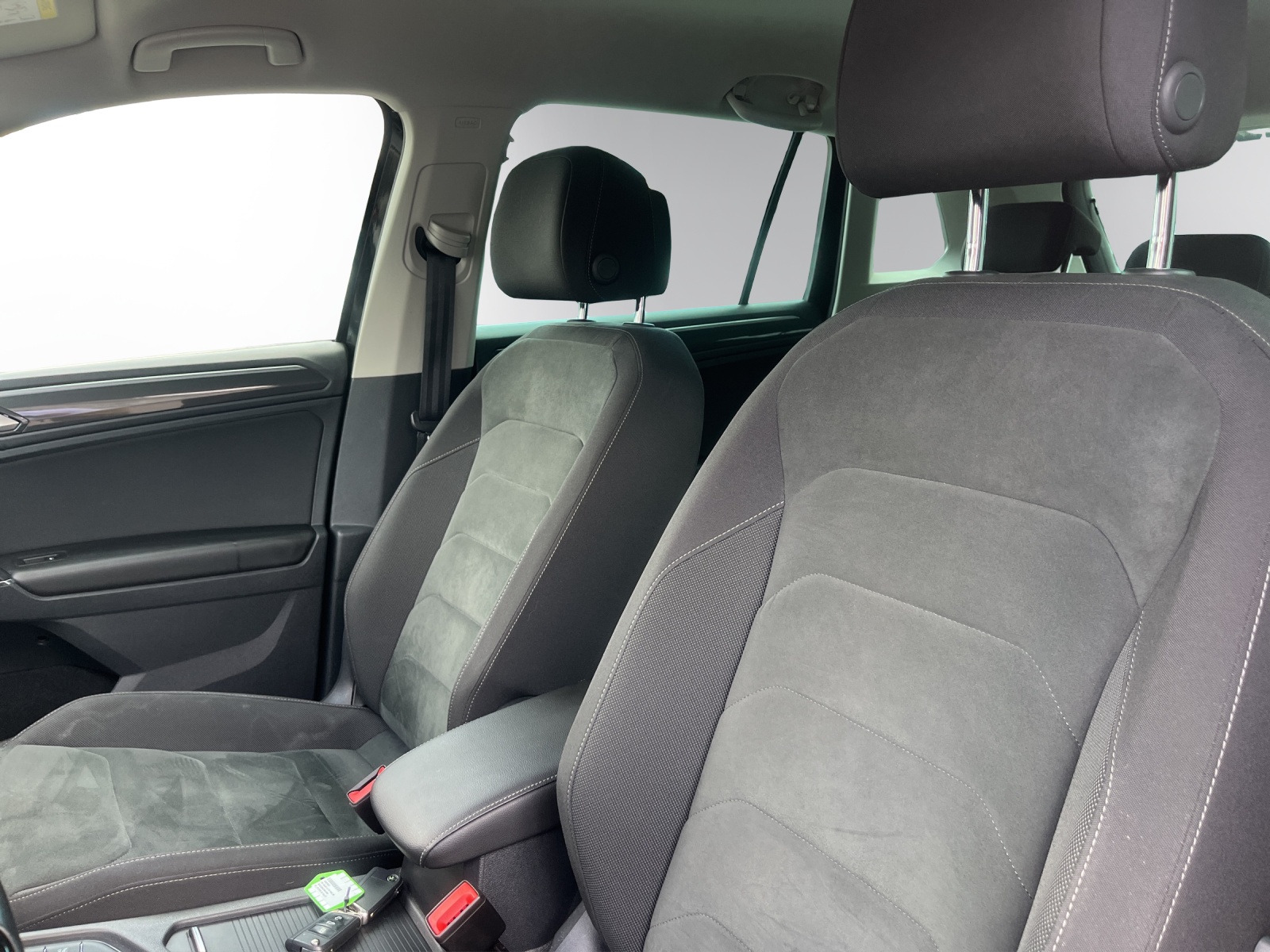 VW Tiguan 2.0TSI Highline 4Motion DSG-image-9