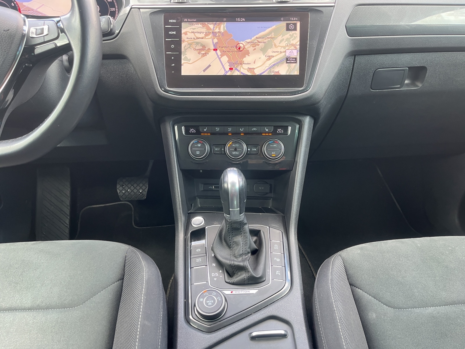 VW Tiguan 2.0TSI Highline 4Motion DSG-image-12