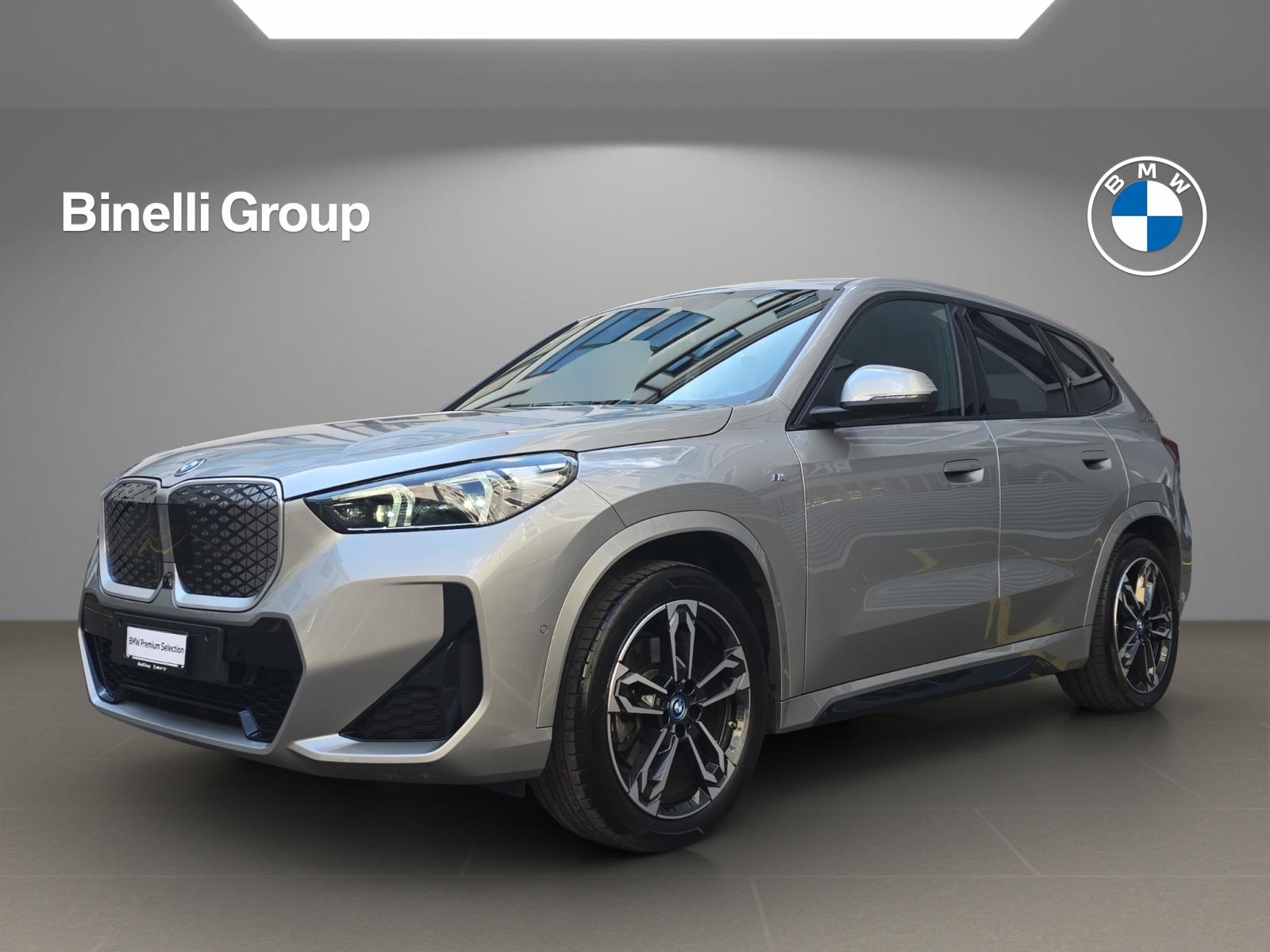 BMW iX1 30 xDrive-image-0