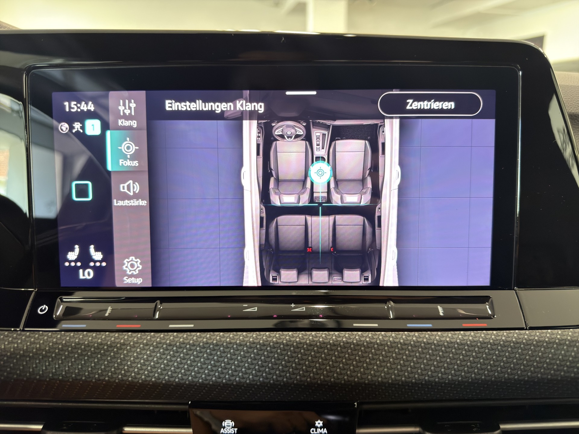 VW Golf 1.5 TSI R-Line DSG-image-24
