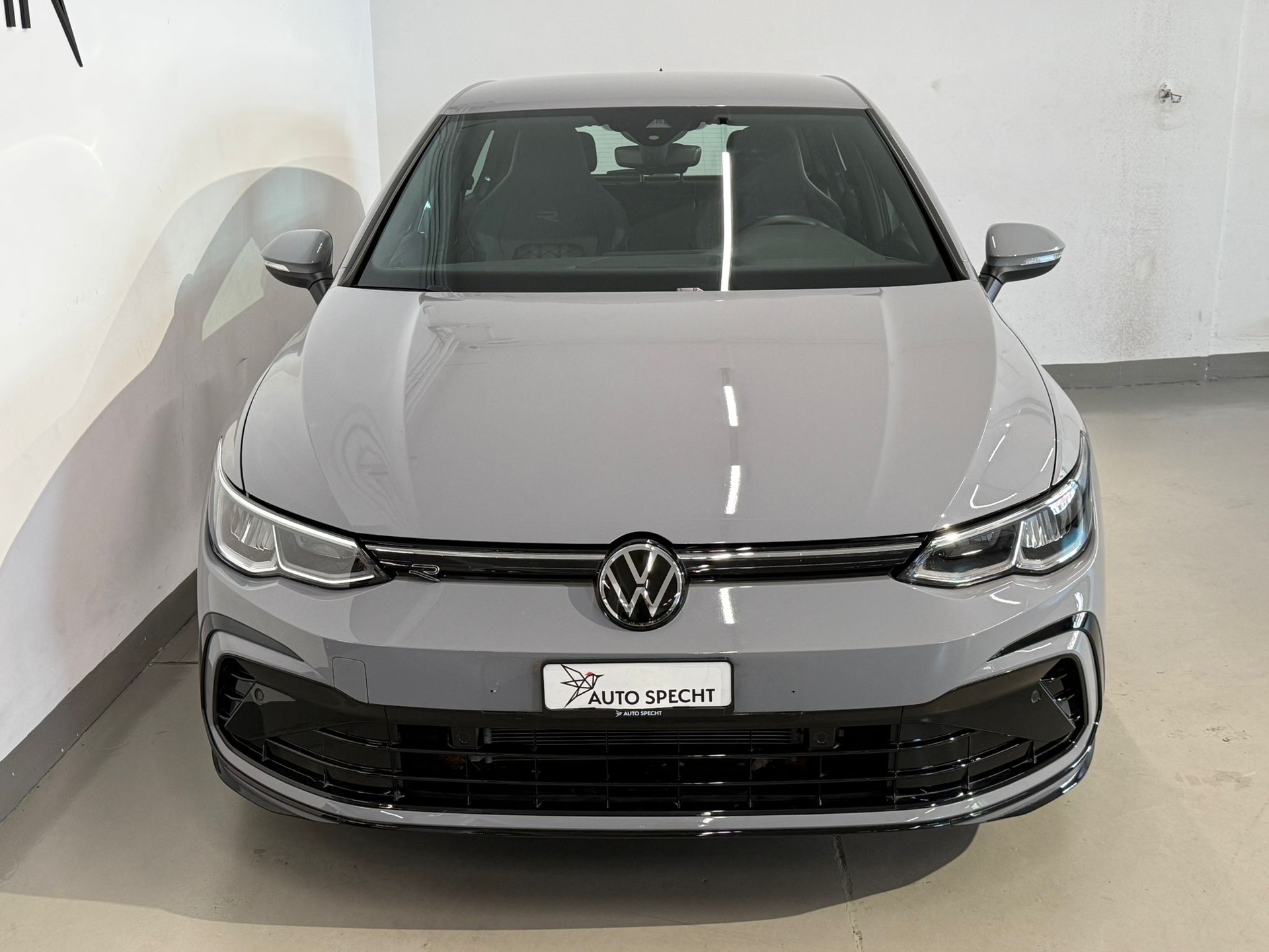 VW Golf 1.5 TSI R-Line DSG-showroom-element-2