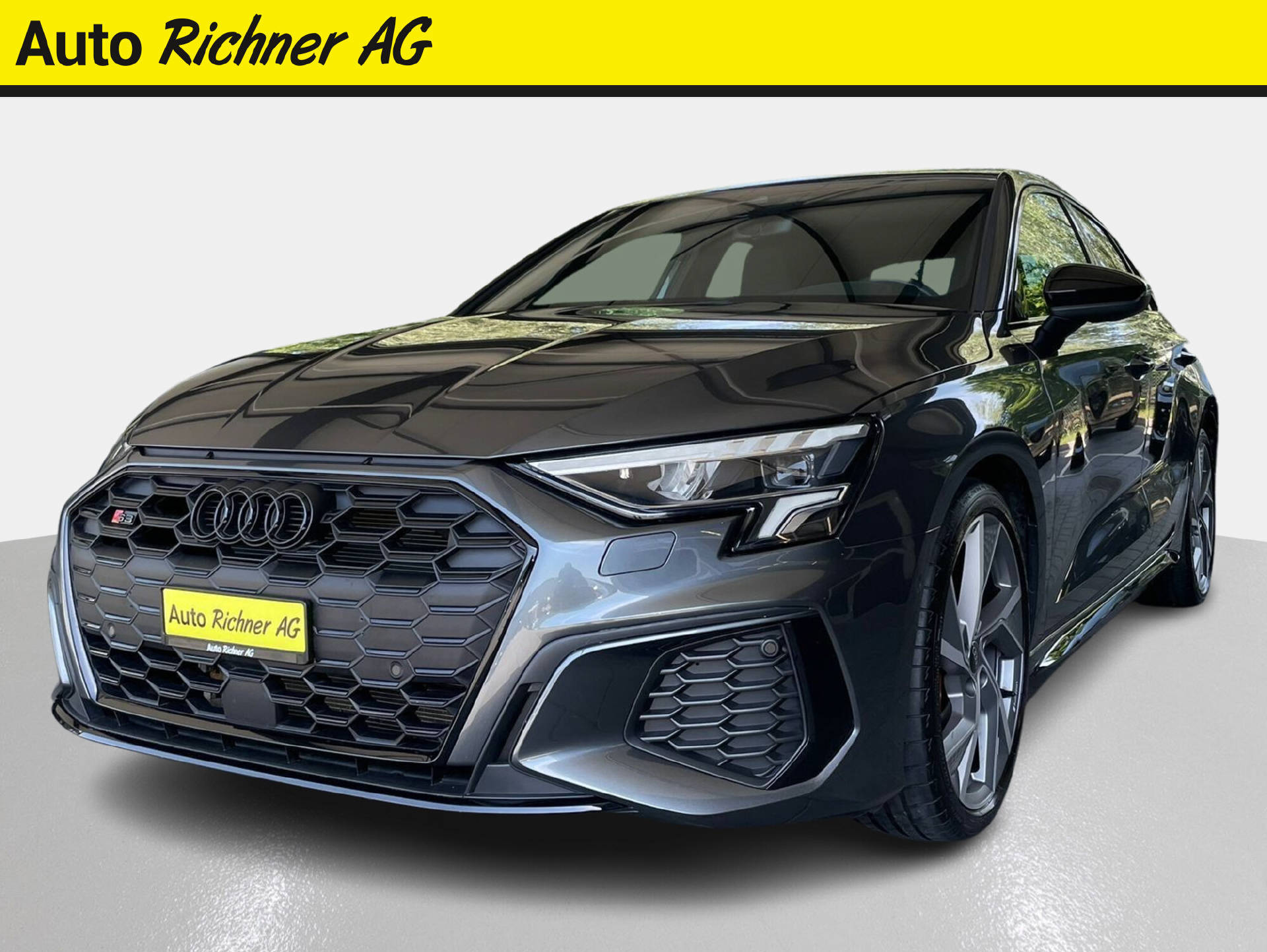 AUDI S3 Sportback 2.0 TFSI quattro S-Tronic-showroom-element-1