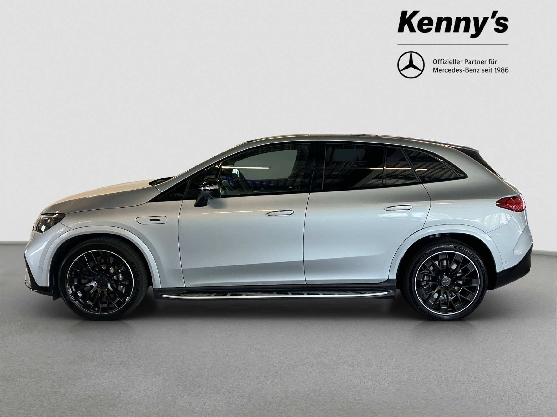 MERCEDES-BENZ EQE 43 AMG Executive Edition 4MATIC-showroom-element-3