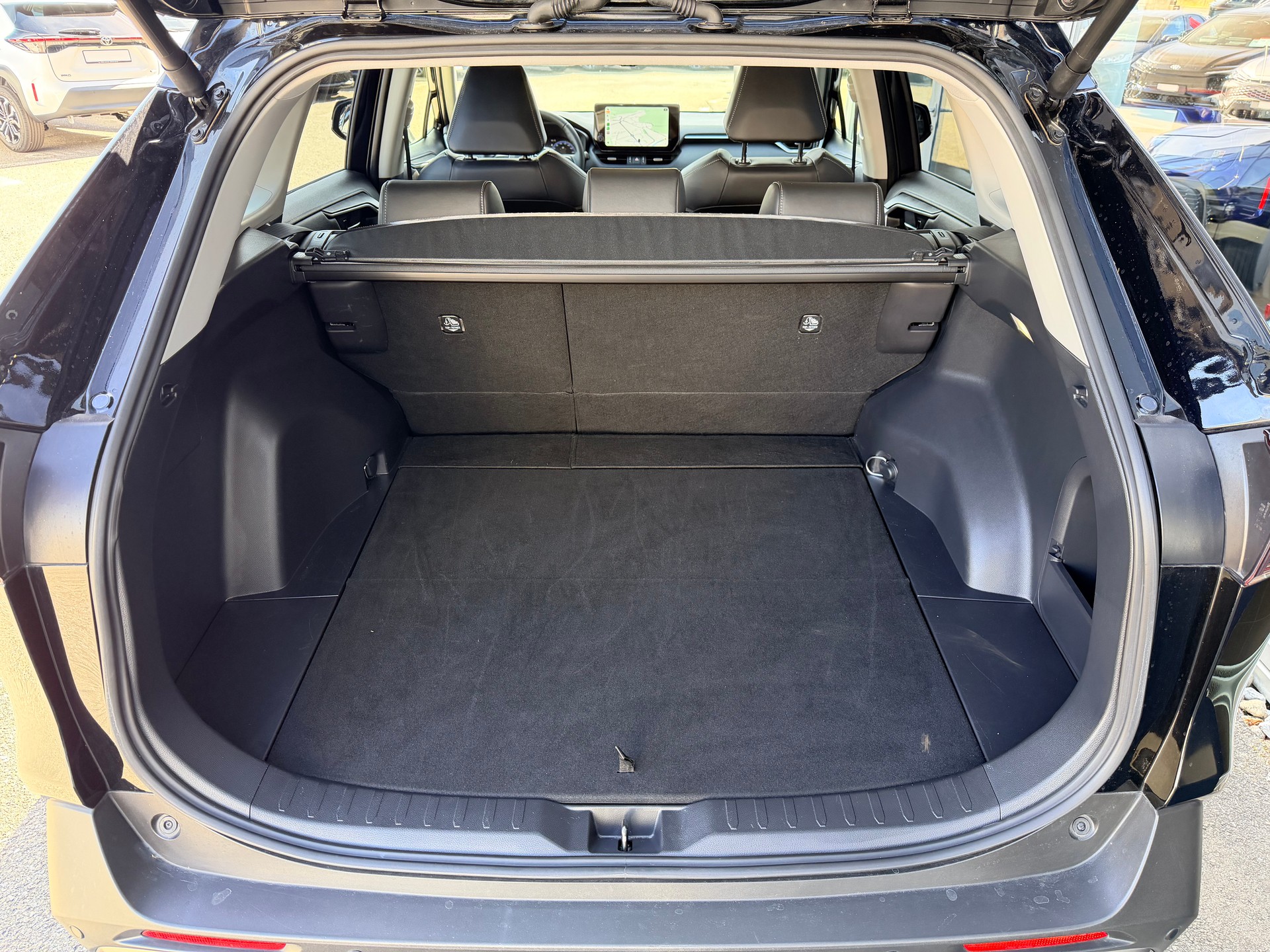 TOYOTA RAV-4 2.5 HSD Trend e-CVT-image-8