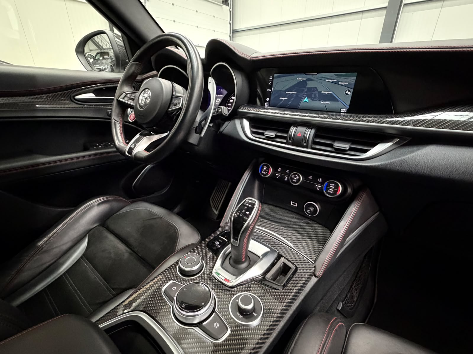 ALFA ROMEO Stelvio 2.9 V6 Quadrifoglio Q4 Automatic-image-30