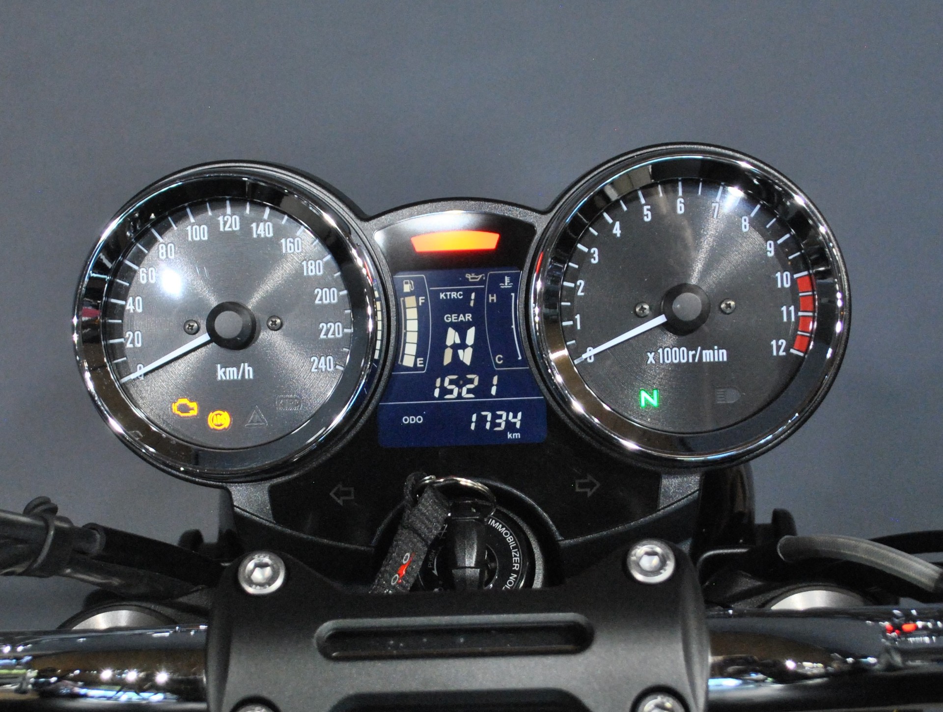KAWASAKI Z 900 RS-image-5
