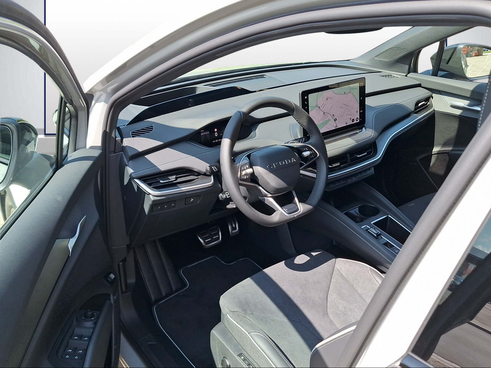 SKODA Elroq 85x Sportline 4x4-image-5
