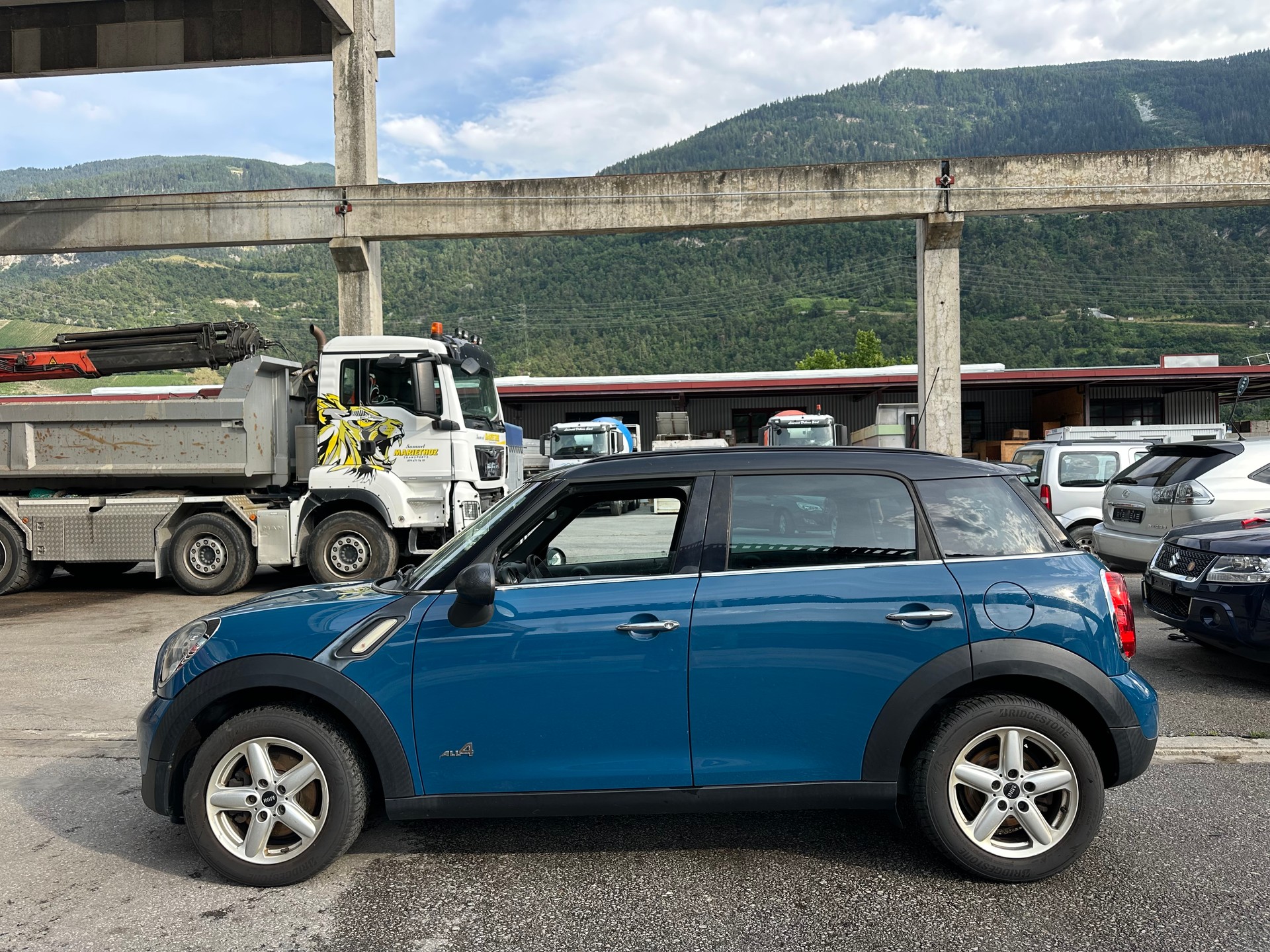 MINI Countryman Cooper D ALL4-image-5