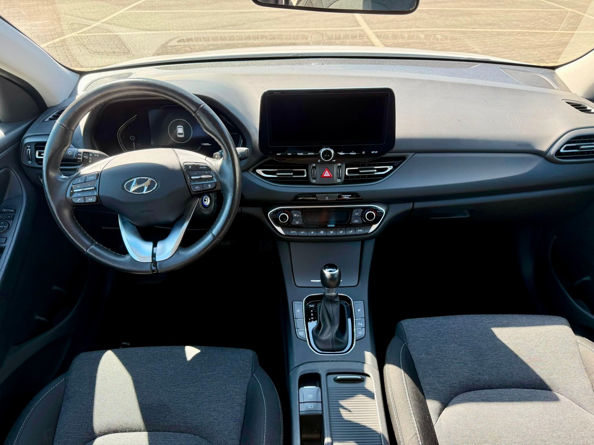 HYUNDAI i30 Wagon 1.0 T-GDi Amplia 48V MH DCT-image-11