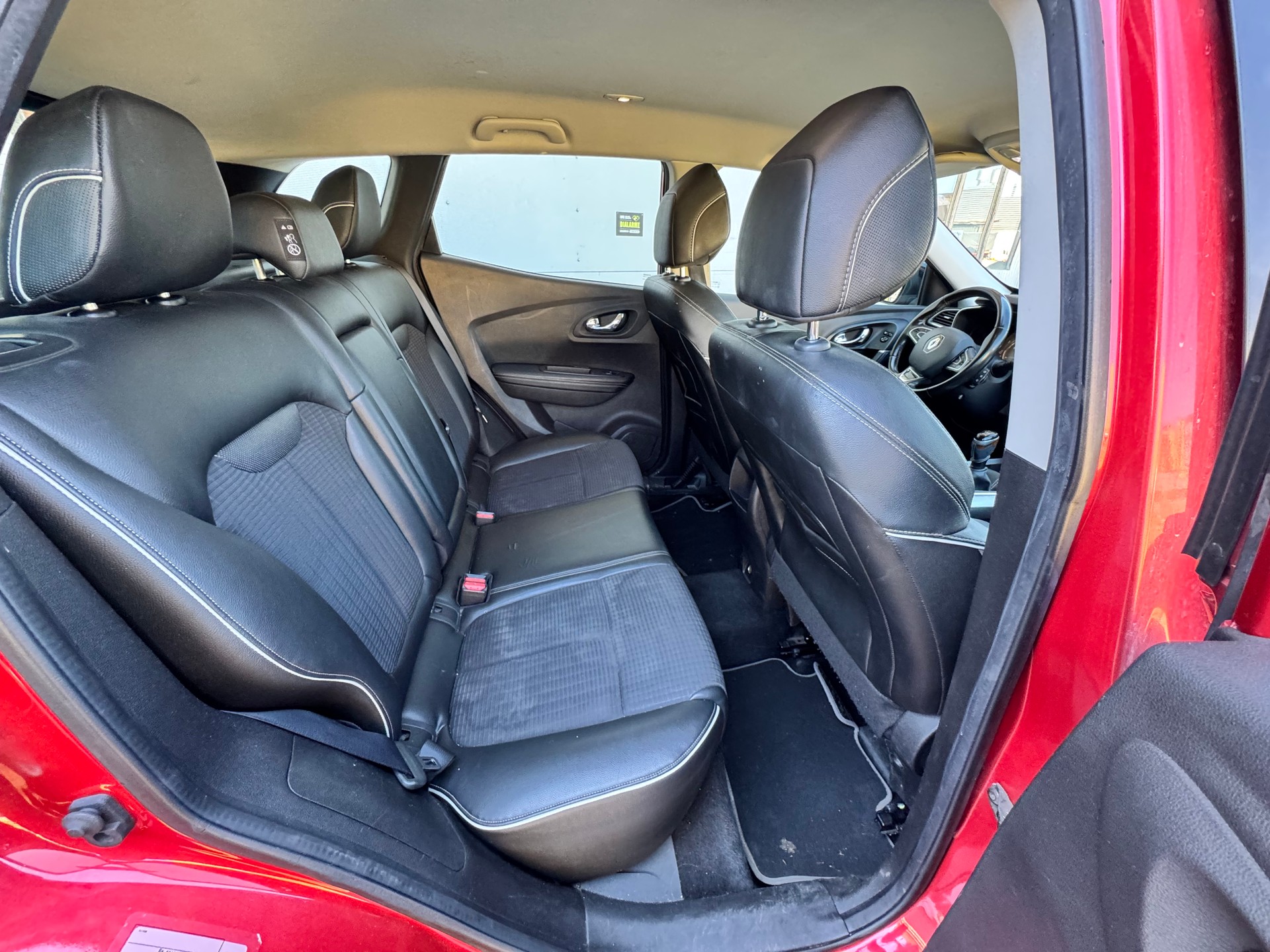 RENAULT Kadjar 1.6 dCi Bose 4x4-image-12