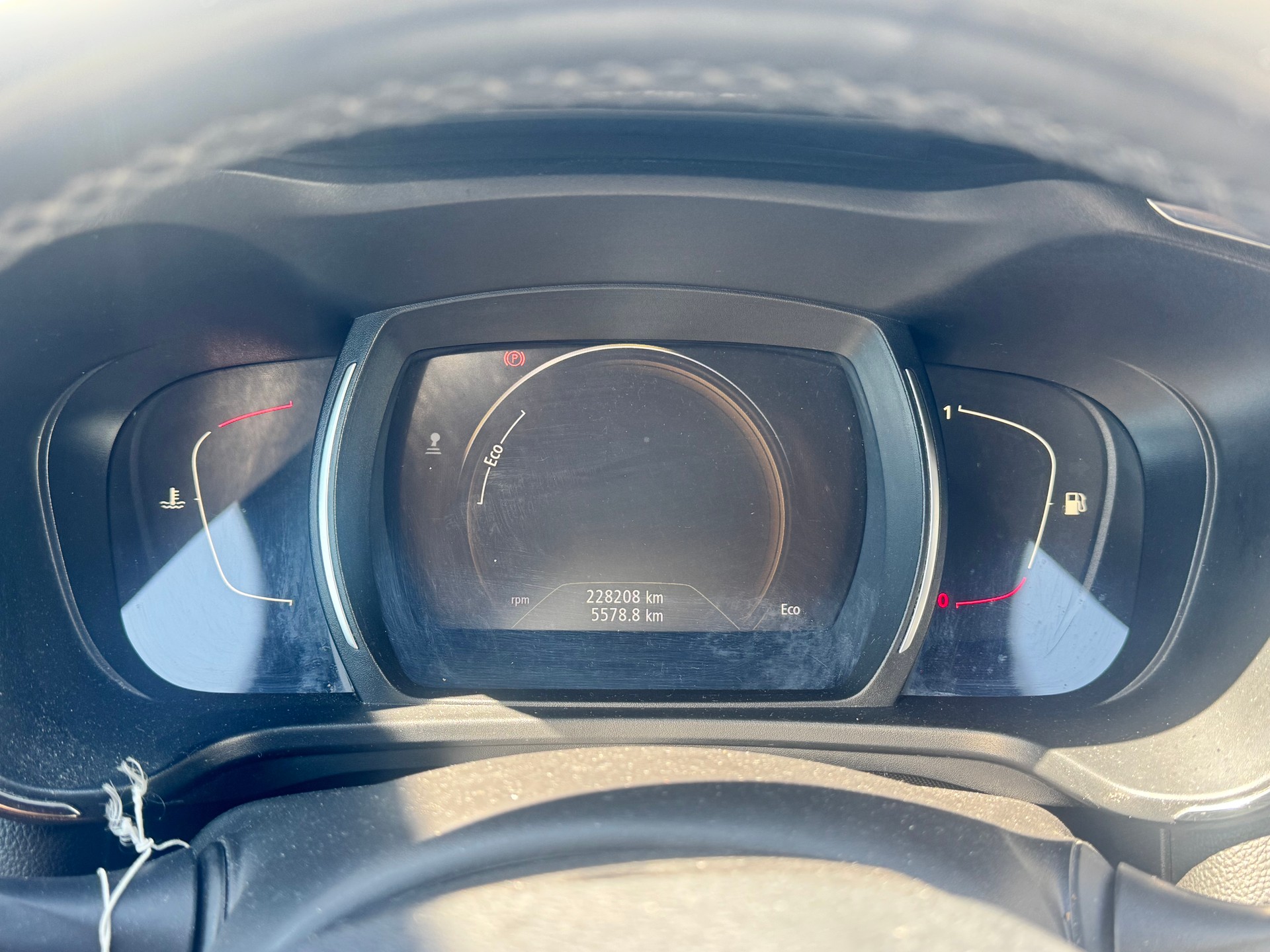 RENAULT Kadjar 1.6 dCi Bose 4x4-image-5