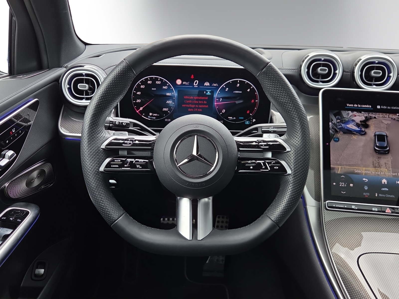 MERCEDES-BENZ GLC 300 4Matic 9G-Tronic-image-11
