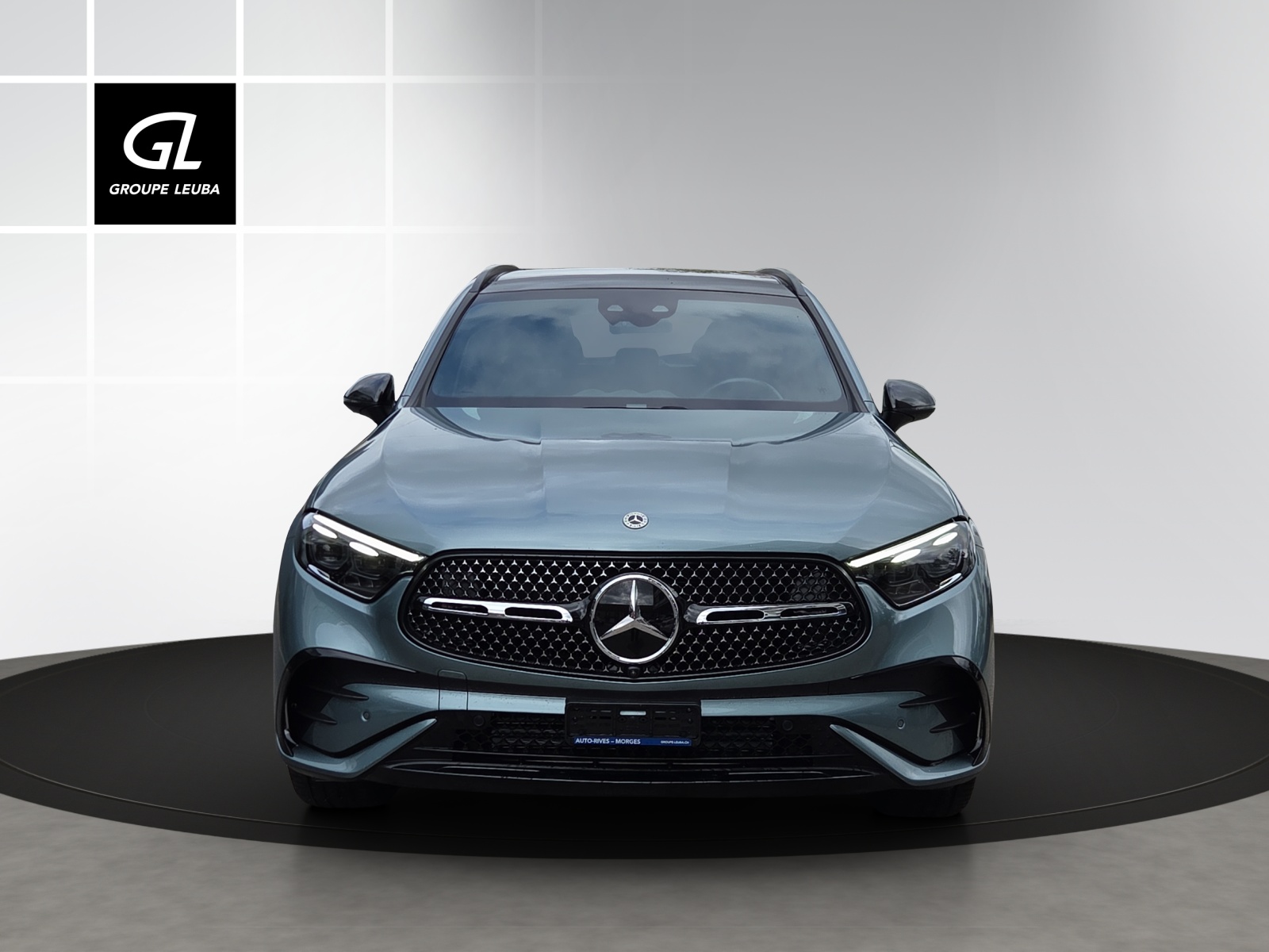 MERCEDES-BENZ GLC 300 4Matic 9G-Tronic-showroom-element-1