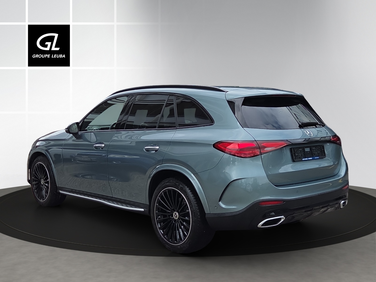 MERCEDES-BENZ GLC 300 4Matic 9G-Tronic-showroom-element-3