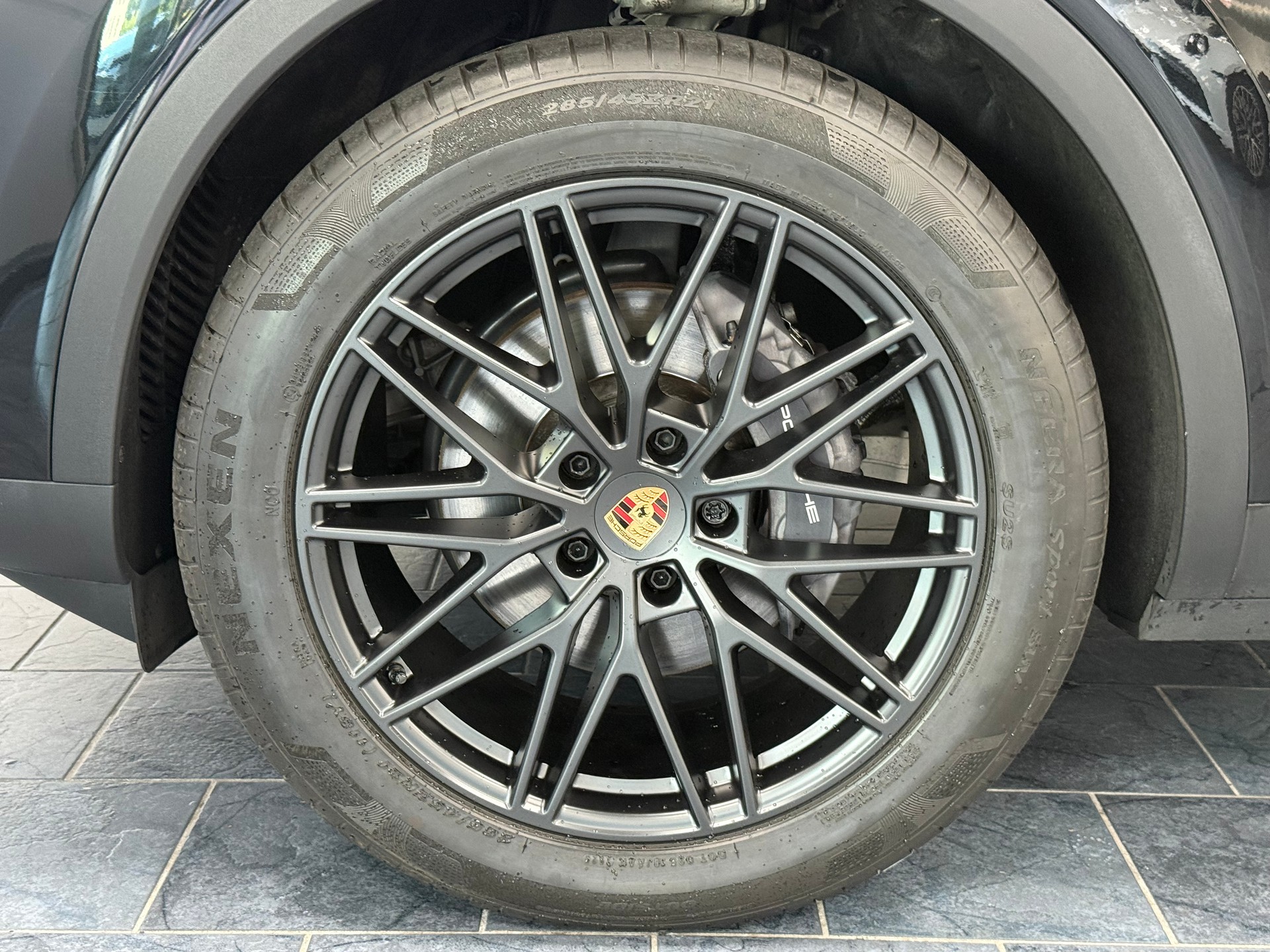 PORSCHE Cayenne Tiptronic-image-31