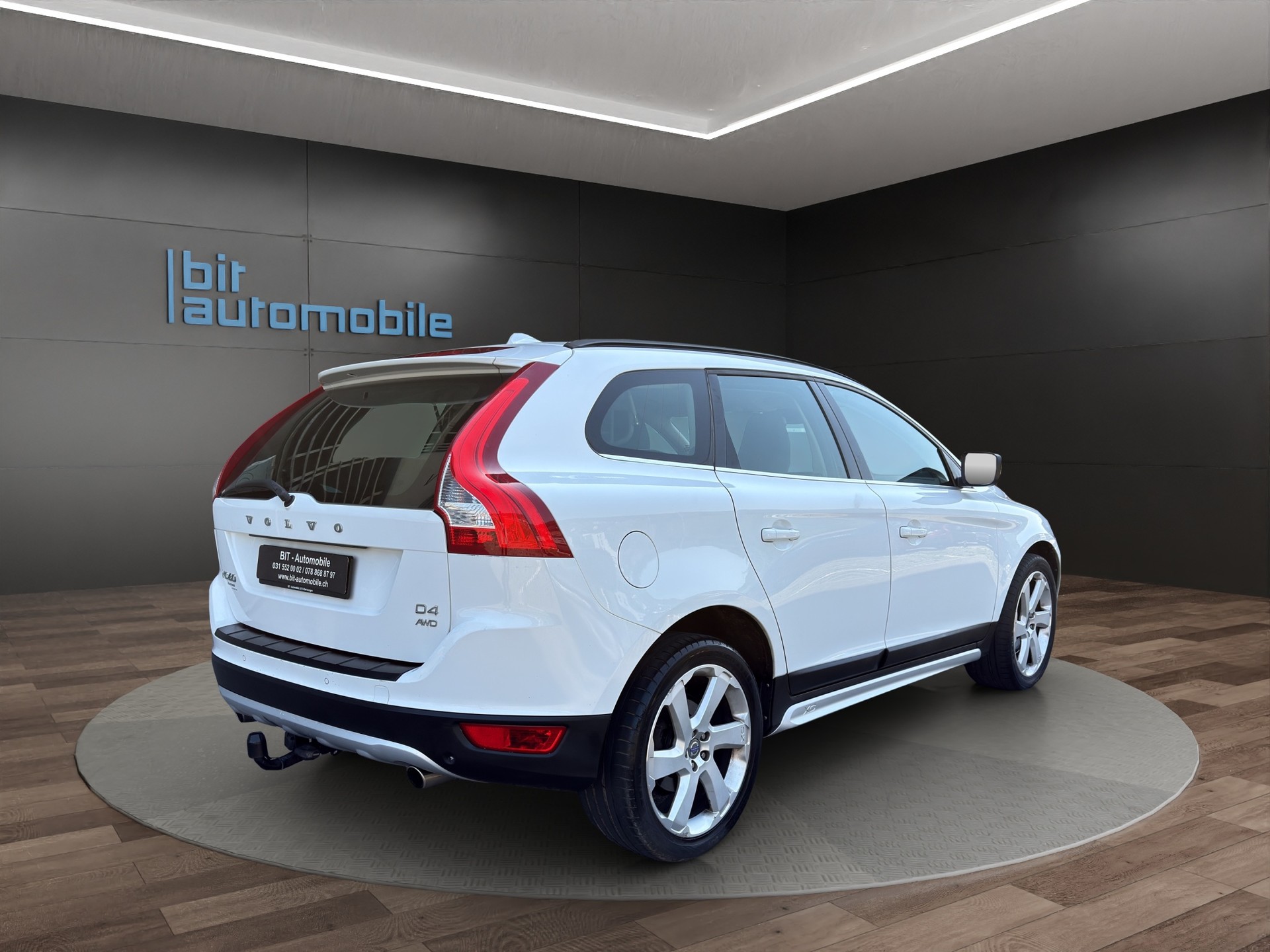 VOLVO XC60 D4 AWD Husky Edition Geartronic-image-7