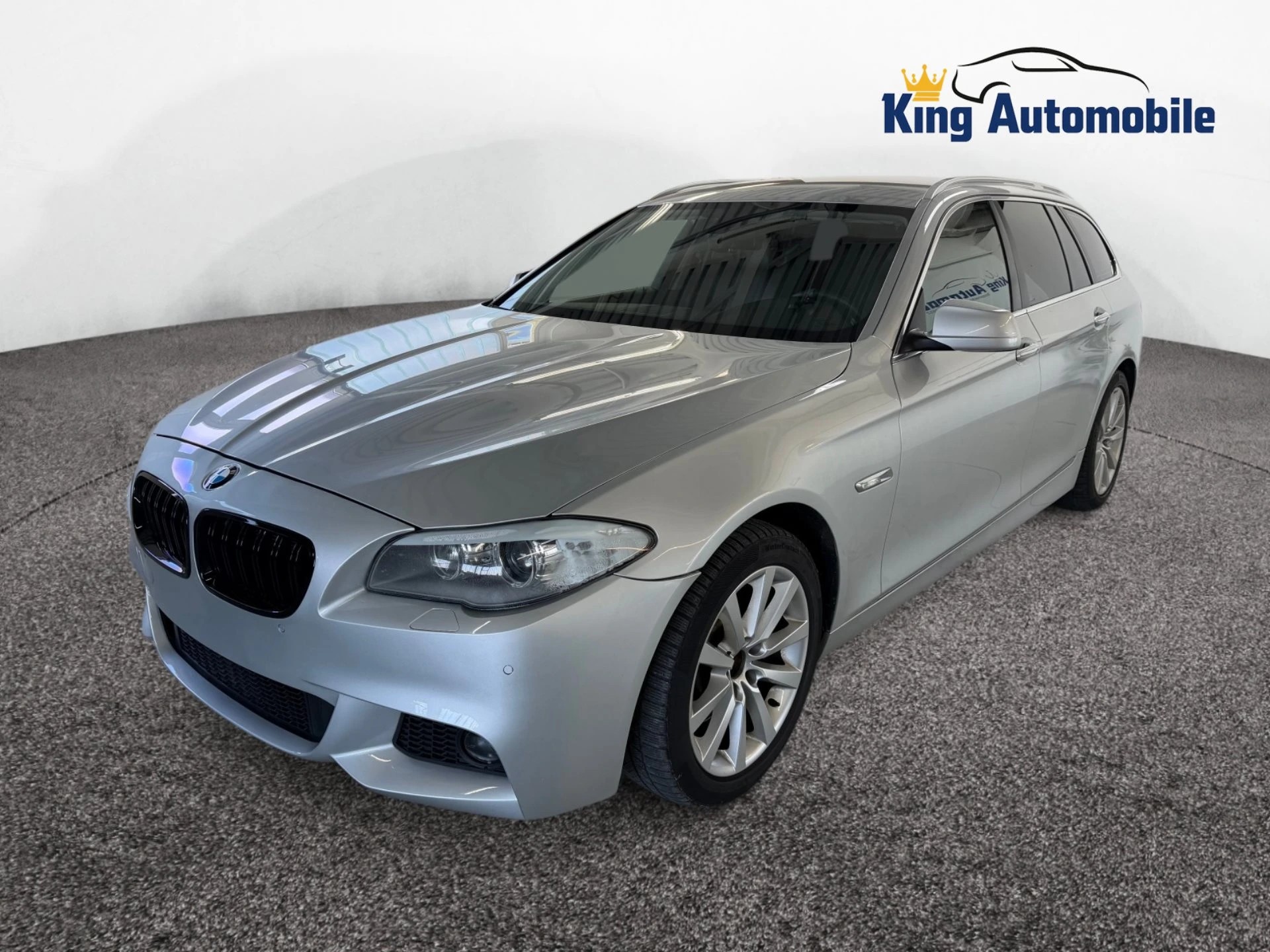BMW 525d xDrive Touring Steptronic-showroom-element-1