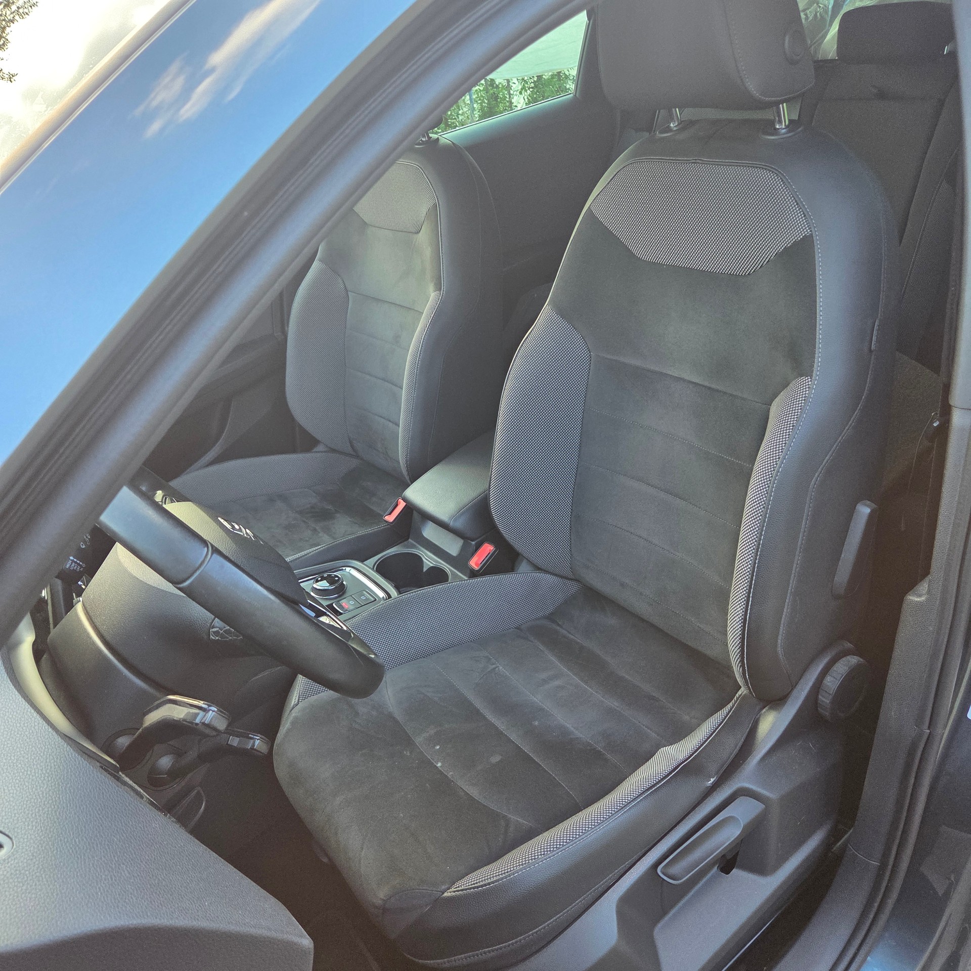 SEAT Ateca 2.0 TDI CR FR 4Drive-image-8