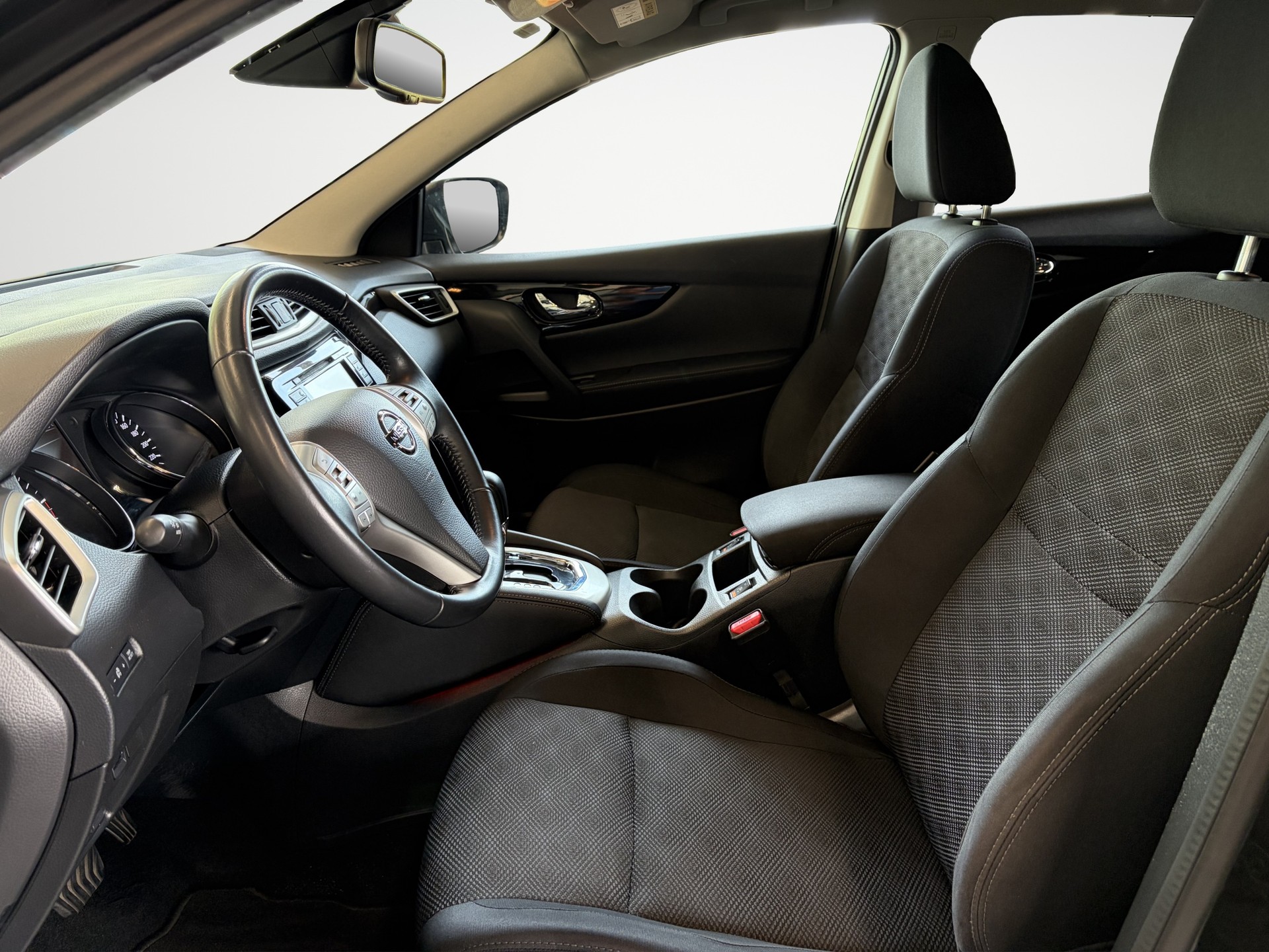 NISSAN Qashqai 1.6 dCi 360° Xtronic CVT-image-14