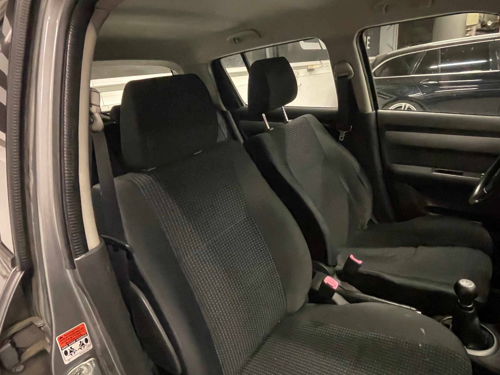 SUZUKI Swift 1.3i 16V GL-image-11