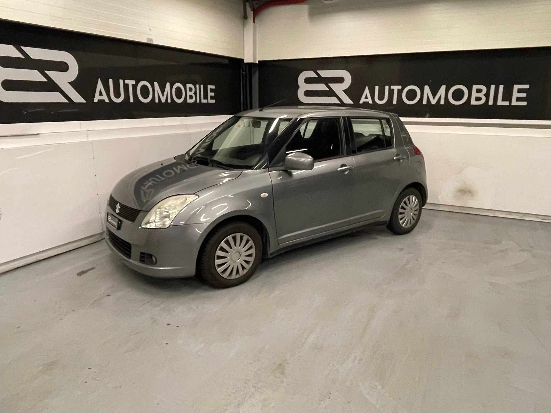 SUZUKI Swift 1.3i 16V GL